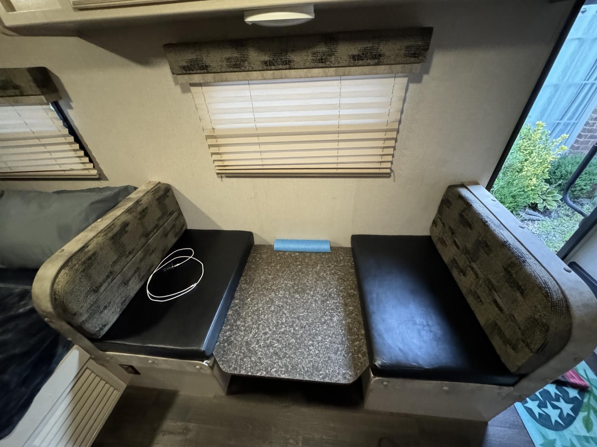 2019 WINNEBAGO MINNIE DROP 170S