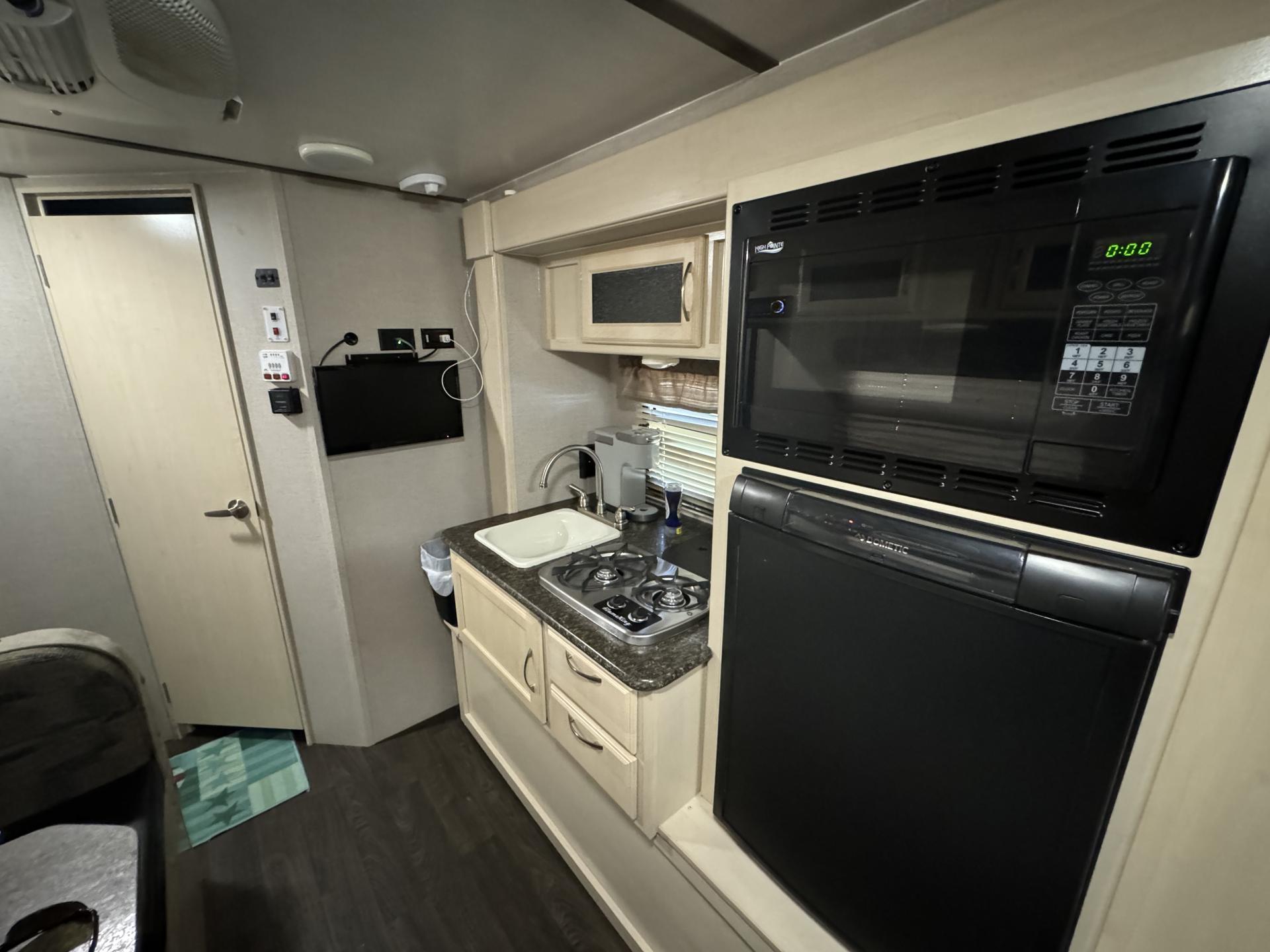 2019 WINNEBAGO MINNIE DROP 170S
