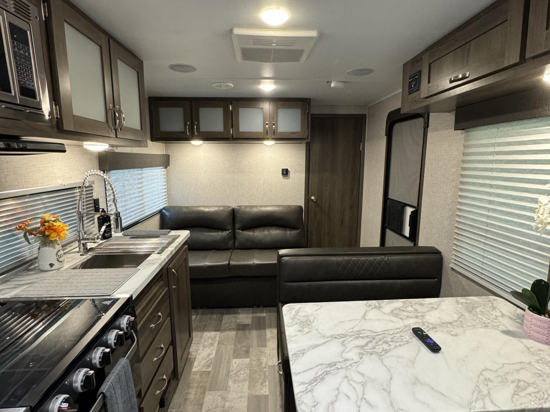 2021 EAST TO WEST DELLA TERRA 250BH