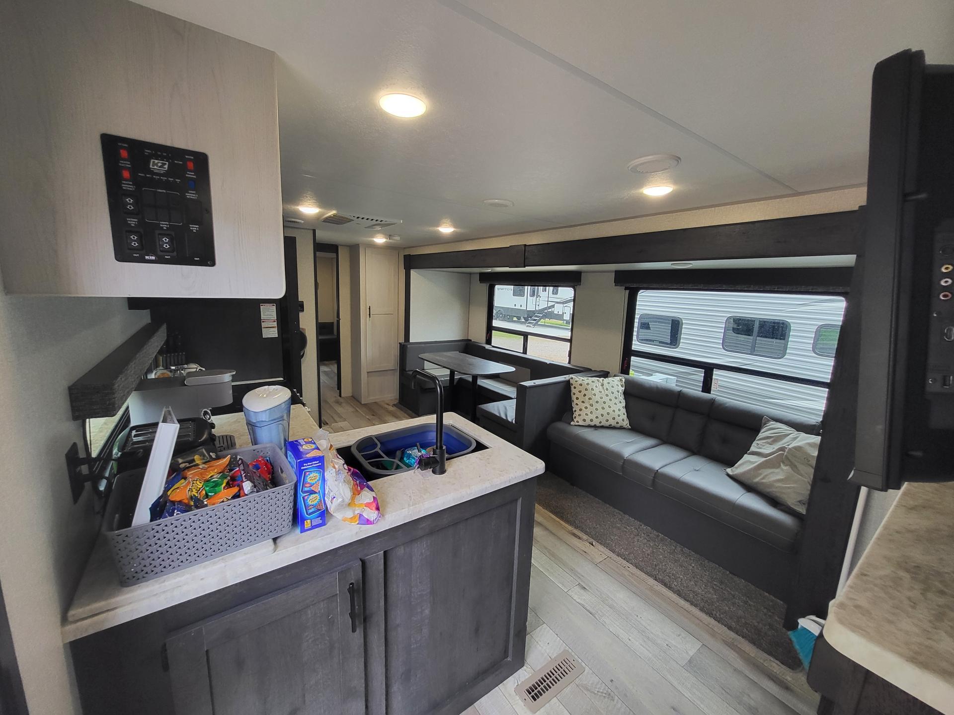 2022 KZ RV SPORTSMEN 332BKHSE