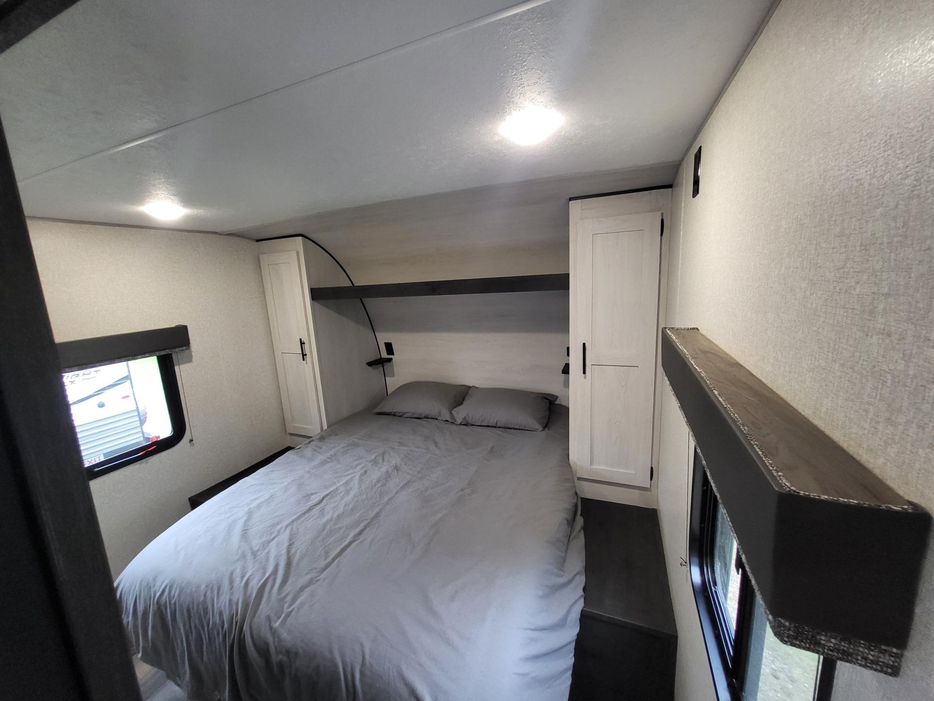 2022 KZ RV SPORTSMEN 332BKHSE