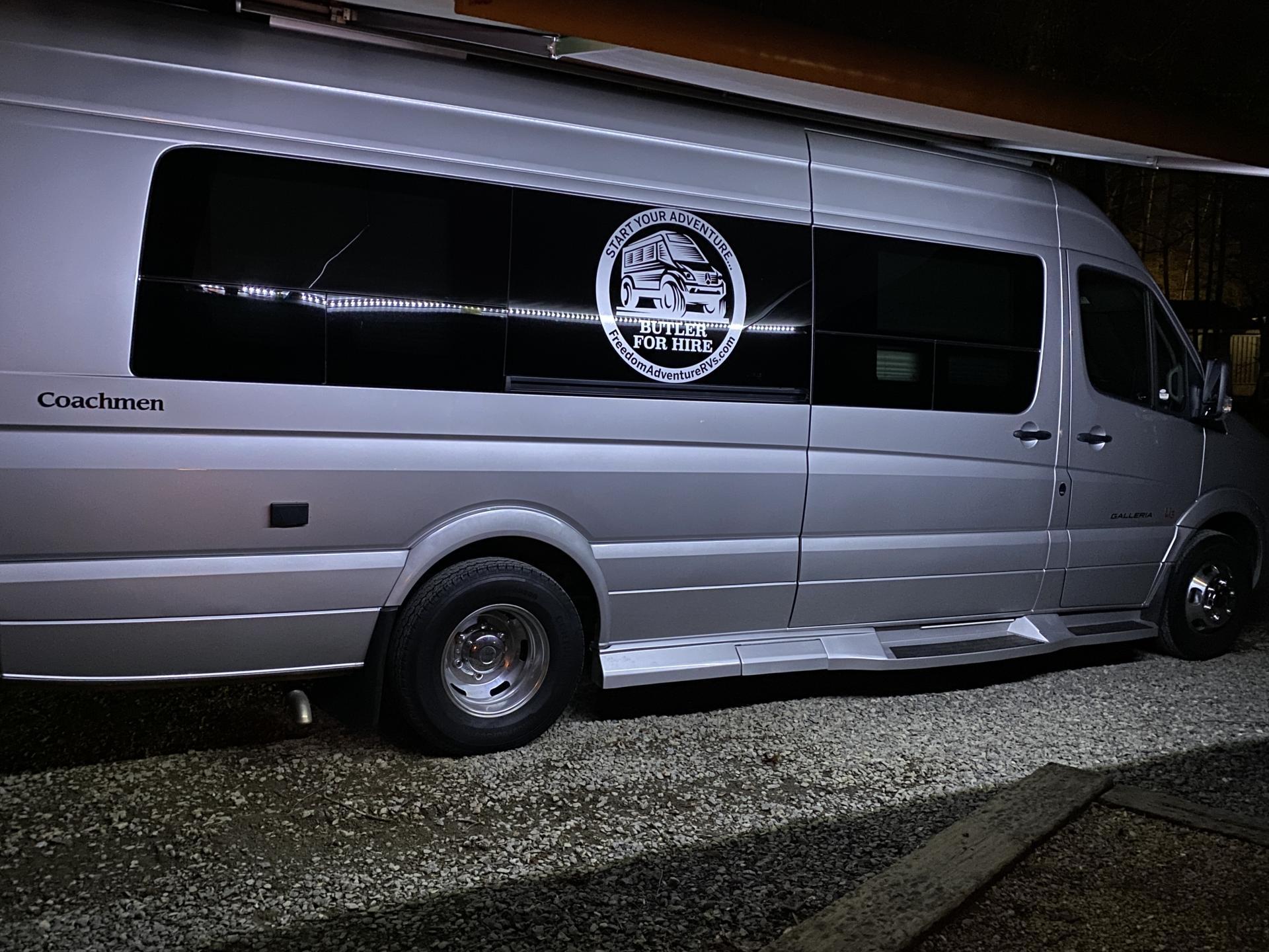 2019 COACHMEN GALLERIA 24T