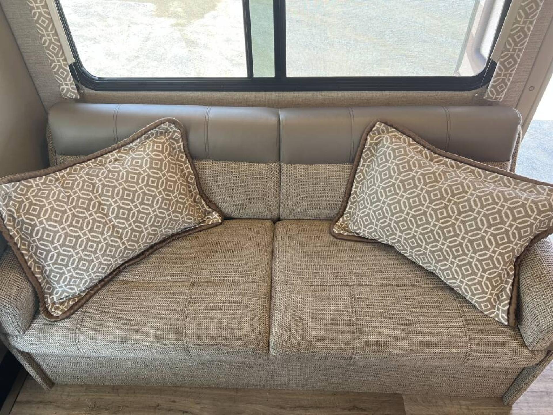 2017 THOR MOTOR COACH FREEDOM ELITE 30FE