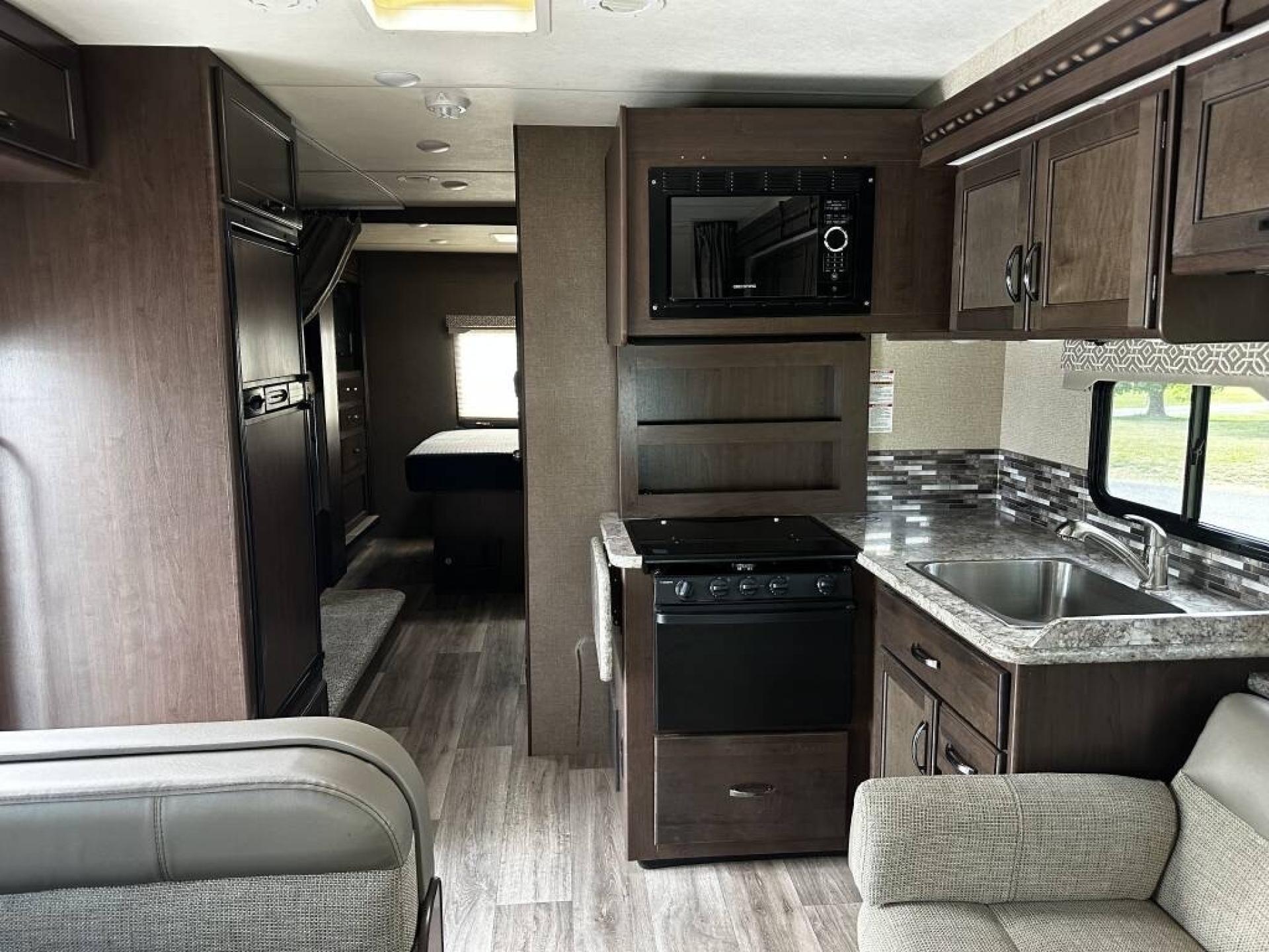 2017 THOR MOTOR COACH FREEDOM ELITE 30FE