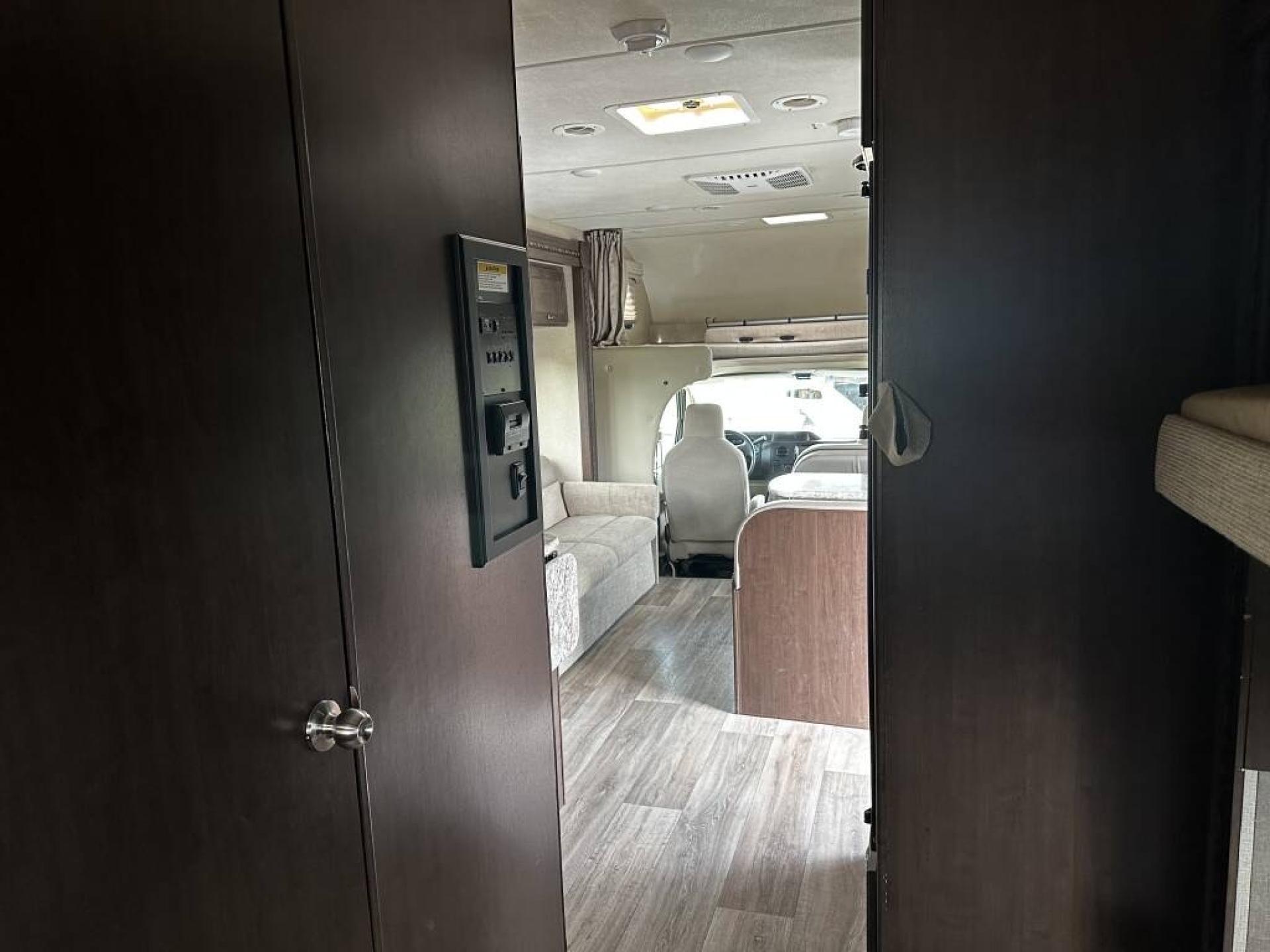 2017 THOR MOTOR COACH FREEDOM ELITE 30FE