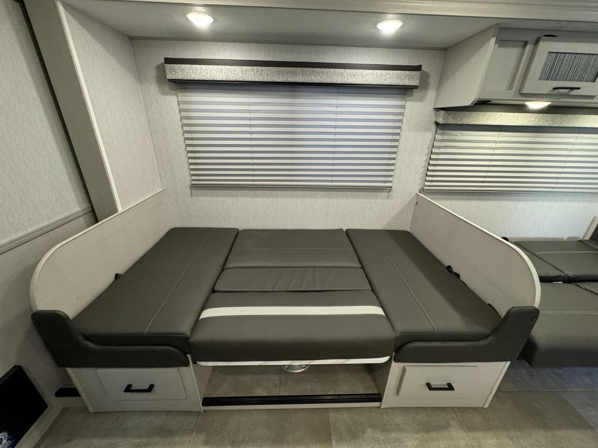2023 COACHMEN FREELANDER 31MB
