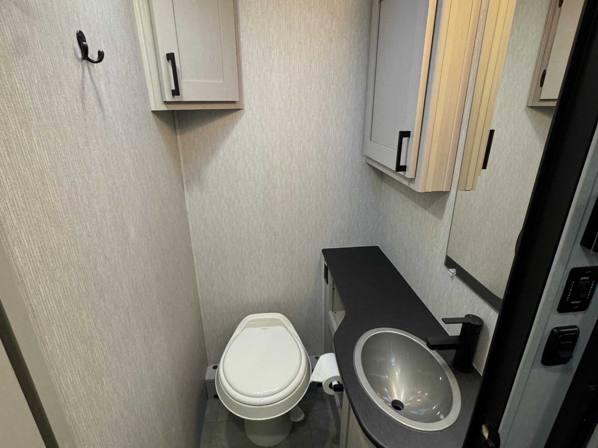 2023 COACHMEN FREELANDER 31MB