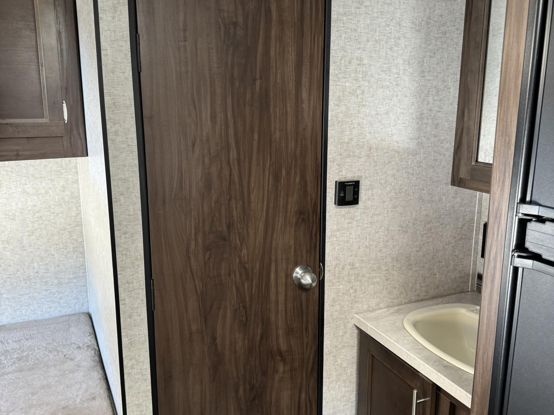 2018 FOREST RIVER CHEROKEE 264DBH