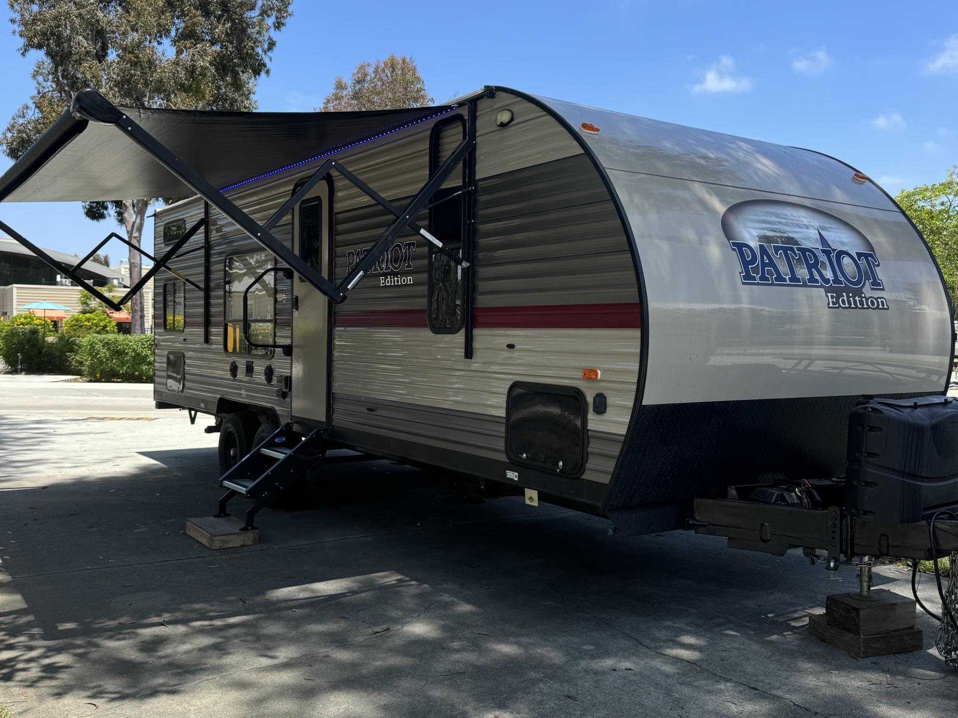 2018 FOREST RIVER CHEROKEE 264DBH