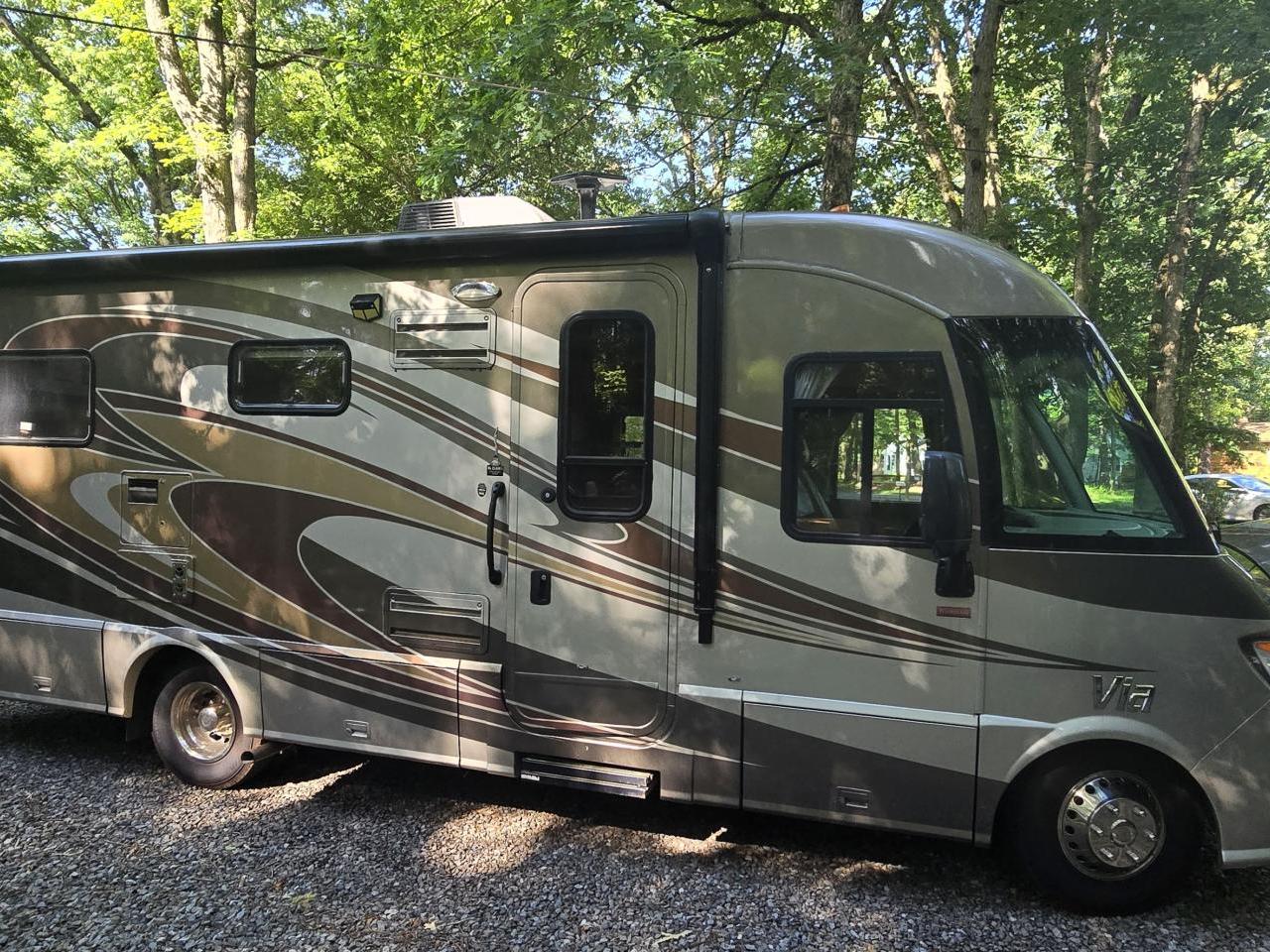 2013 WINNEBAGO VIA 25Q