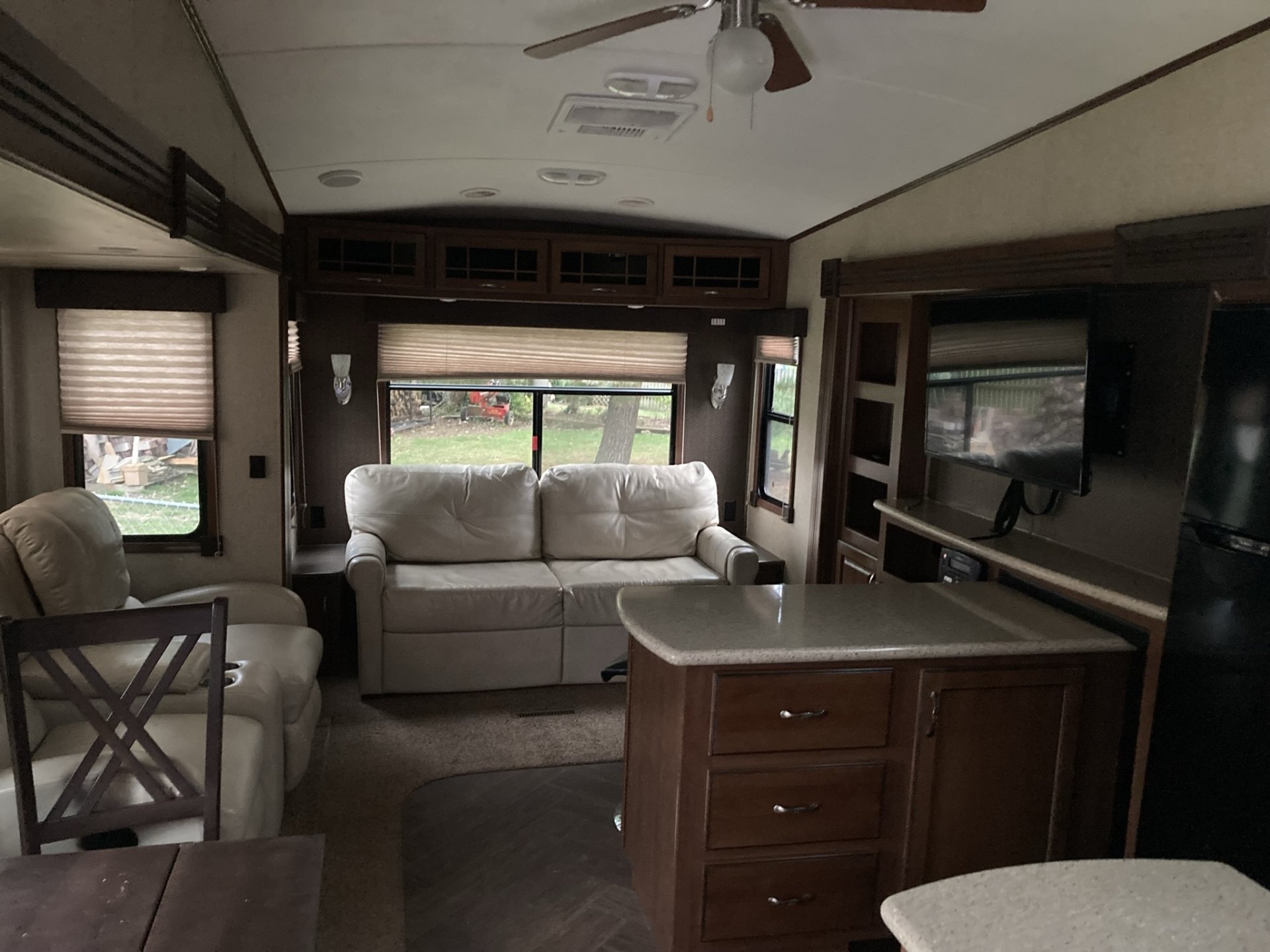 2014 HEARTLAND SUNDANCE 3310CL