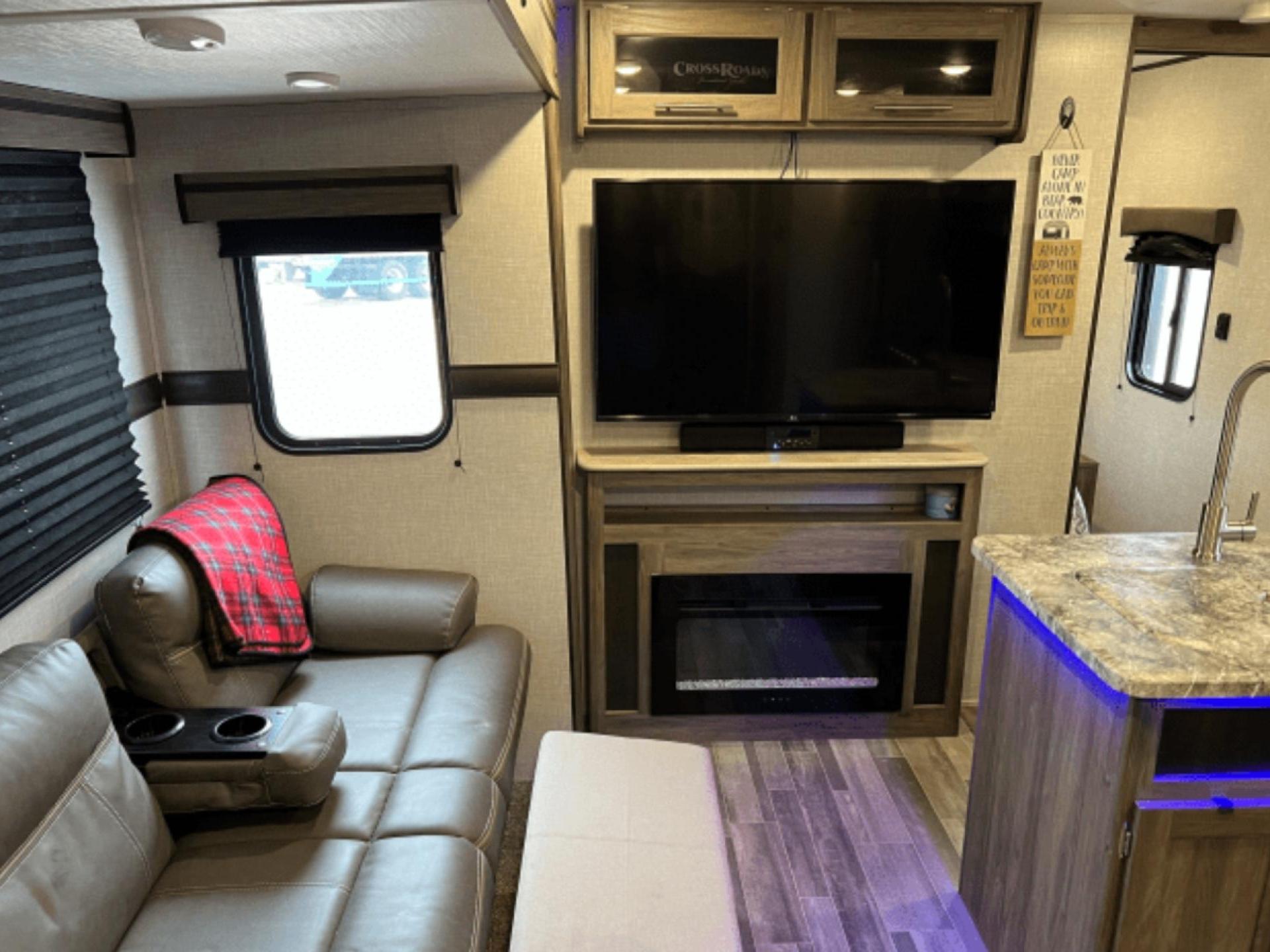 2022 CROSSROADS ZINGER 290KB