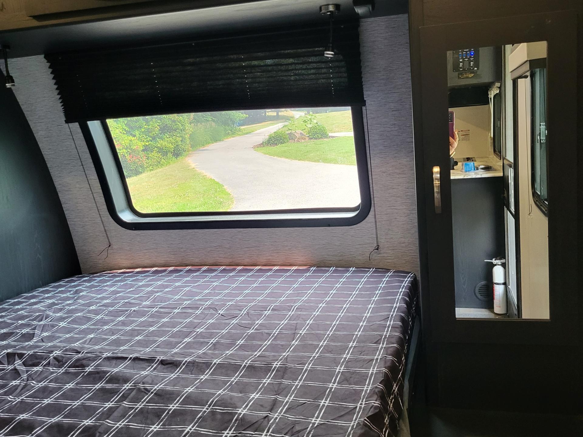2023 COACHMEN FREEDOM EXPRESS ULTRA LITE 257BHS