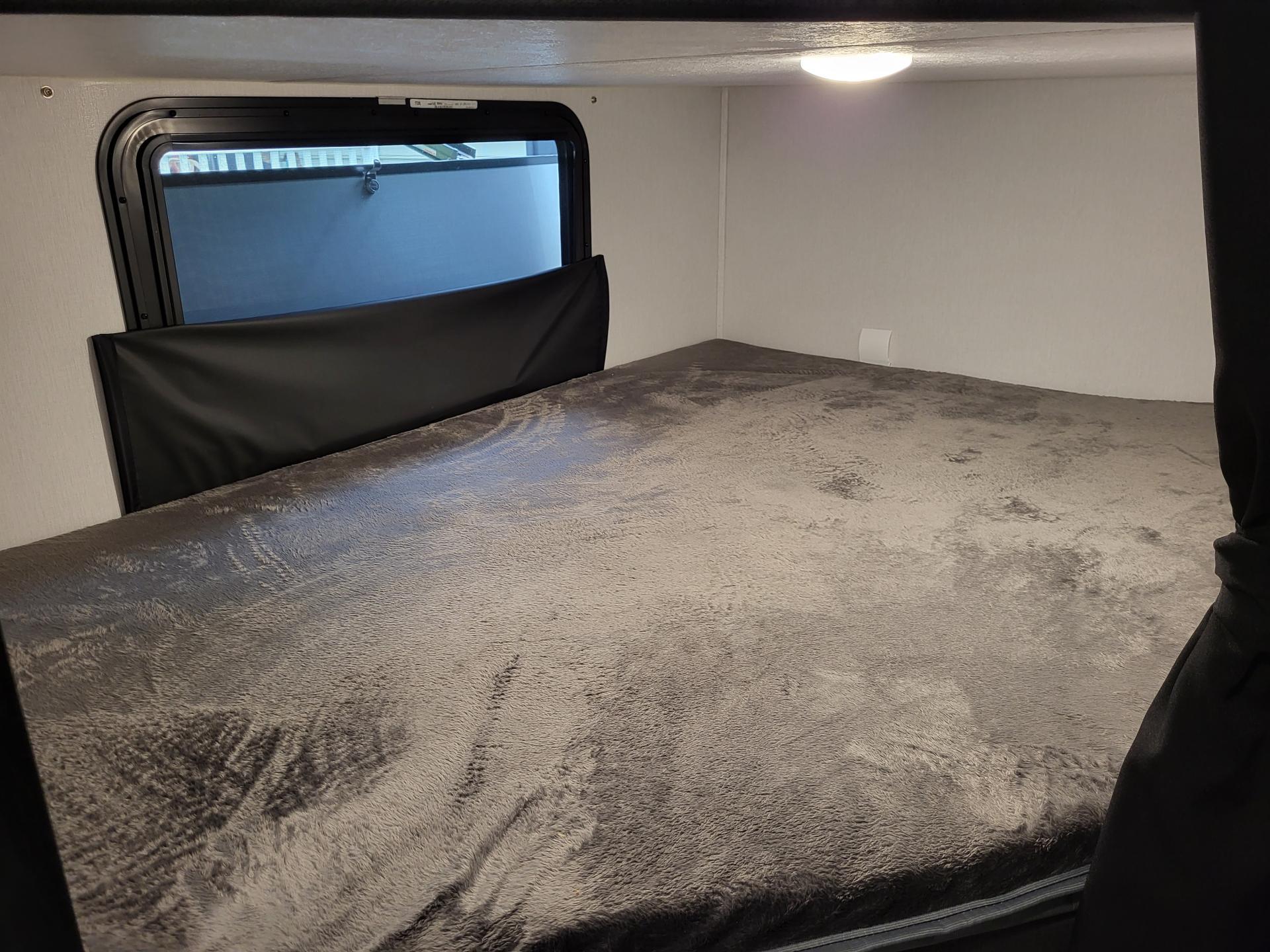 2023 COACHMEN FREEDOM EXPRESS ULTRA LITE 257BHS