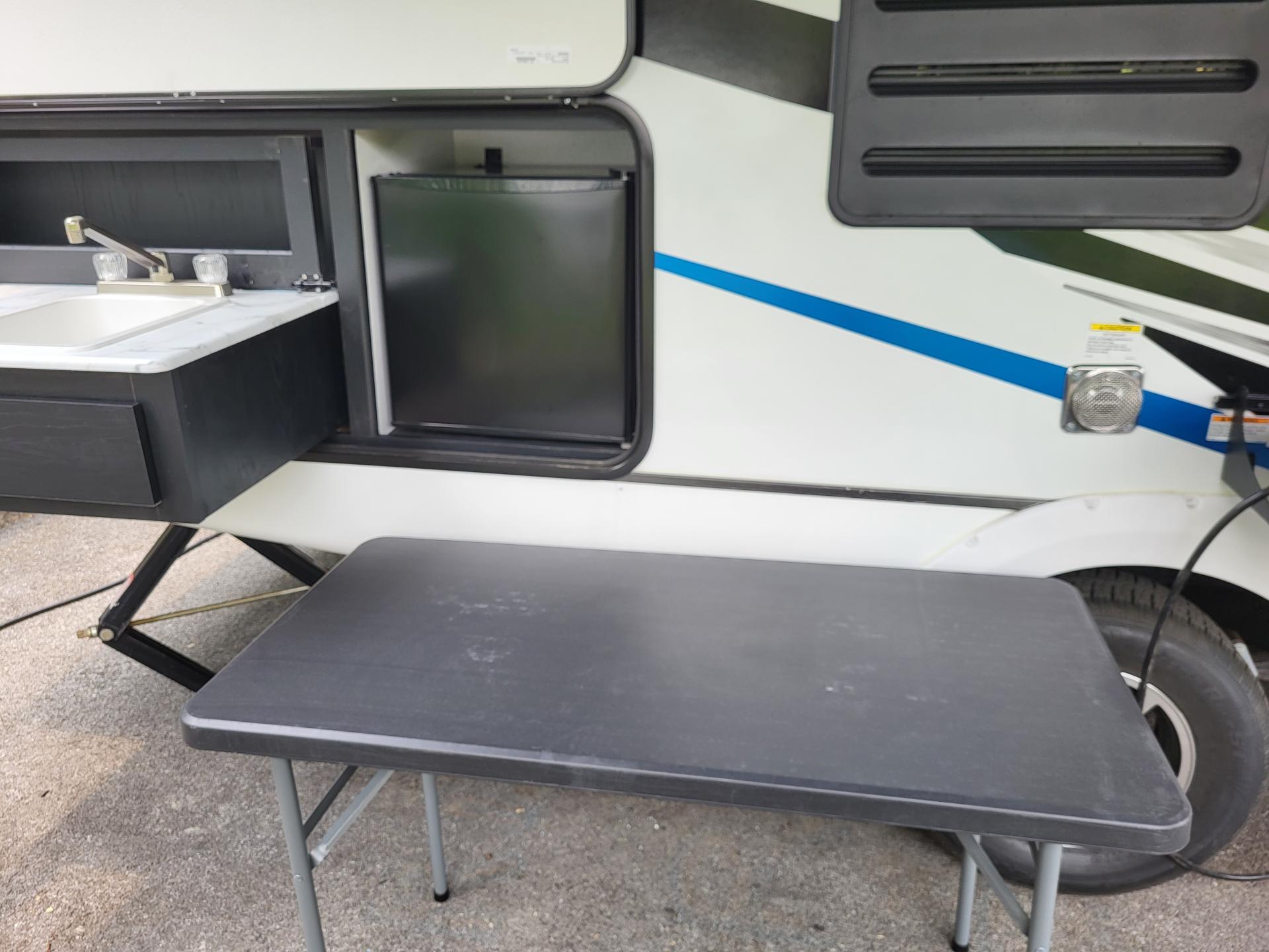 2023 COACHMEN FREEDOM EXPRESS ULTRA LITE 257BHS