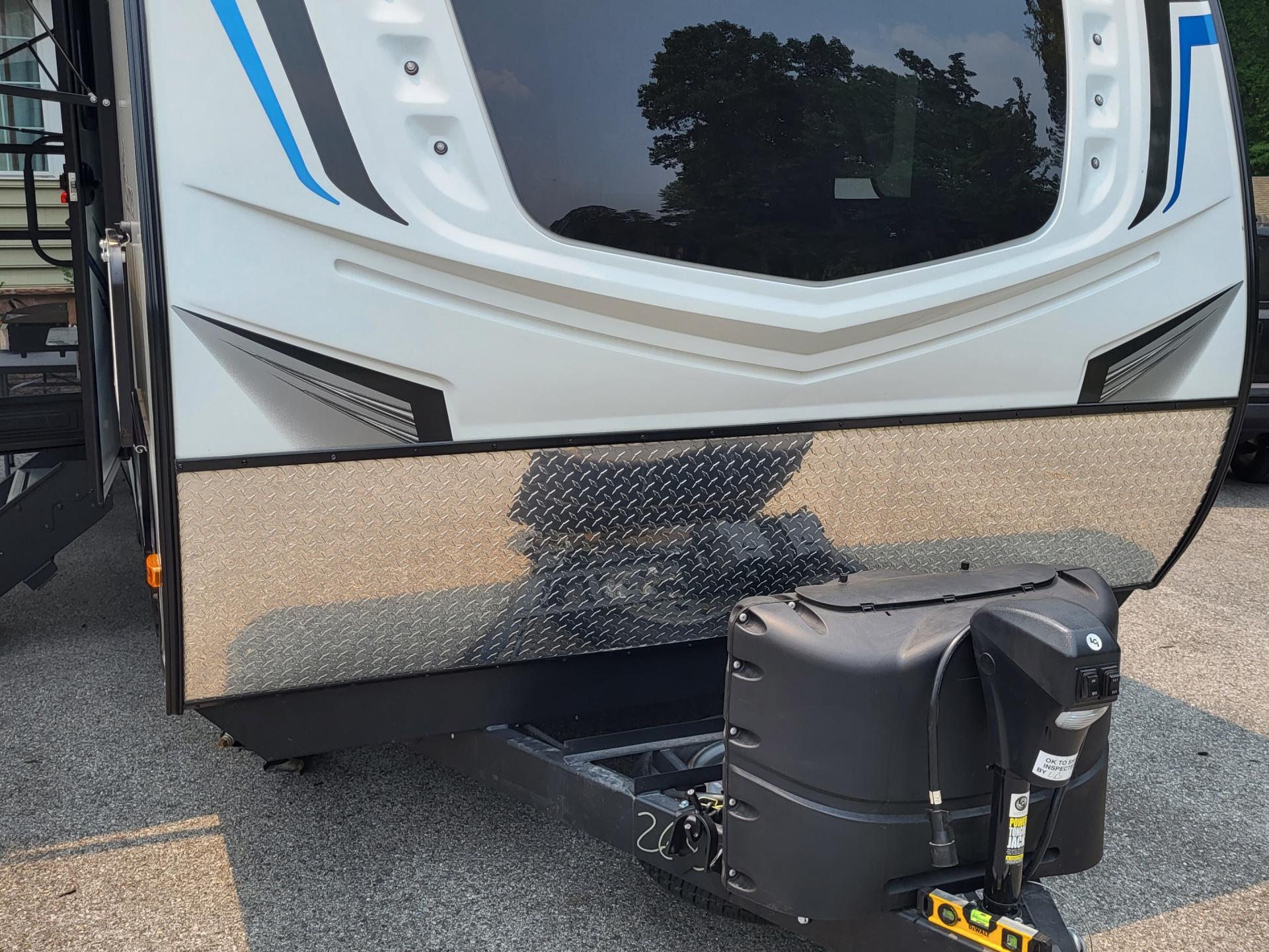 2023 COACHMEN FREEDOM EXPRESS ULTRA LITE 257BHS