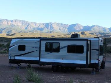 2018 KEYSTONE HIDEOUT 26RLSWE