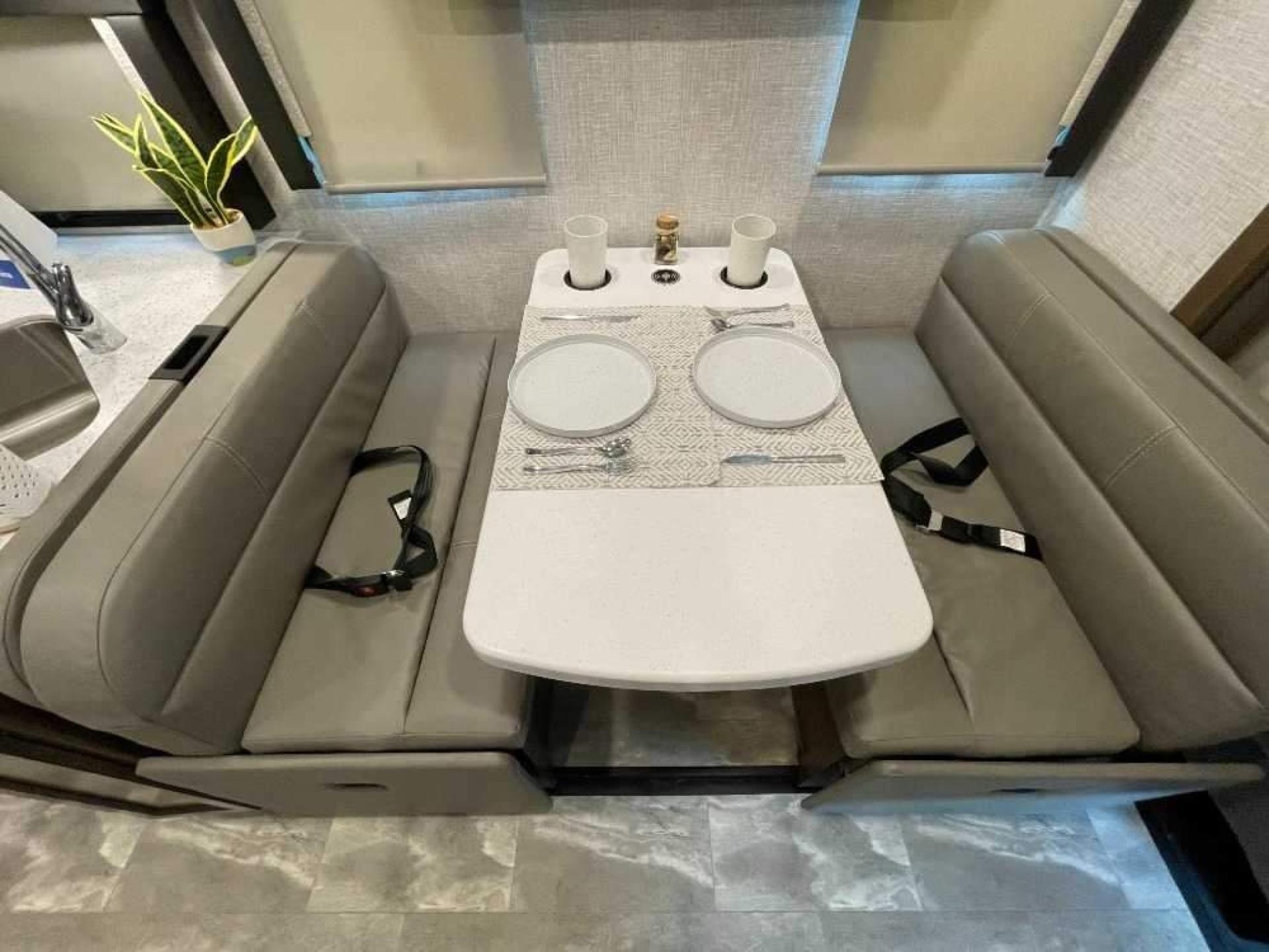 2022 THOR MOTOR COACH QUANTUM WS31