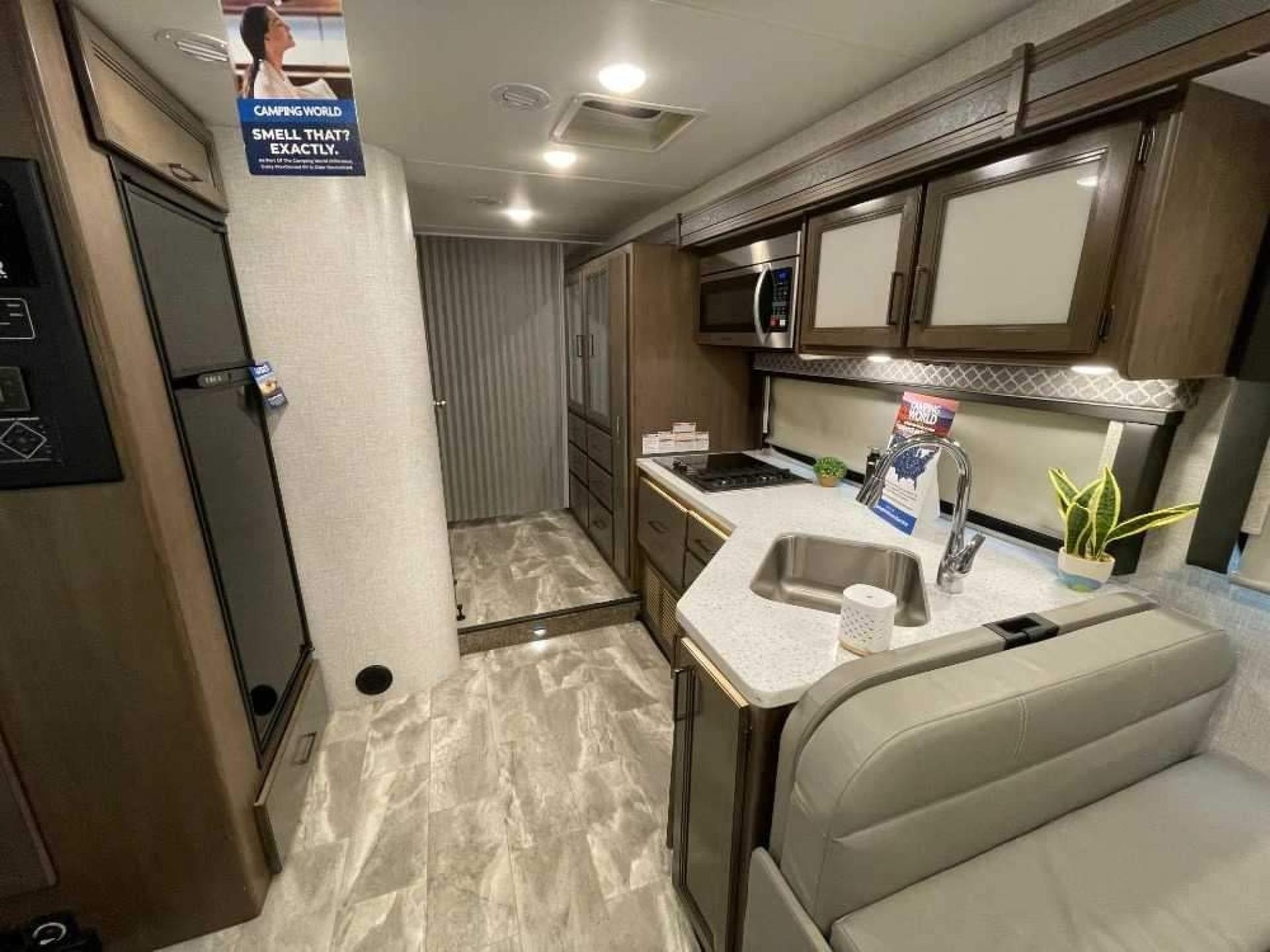 2022 THOR MOTOR COACH QUANTUM WS31