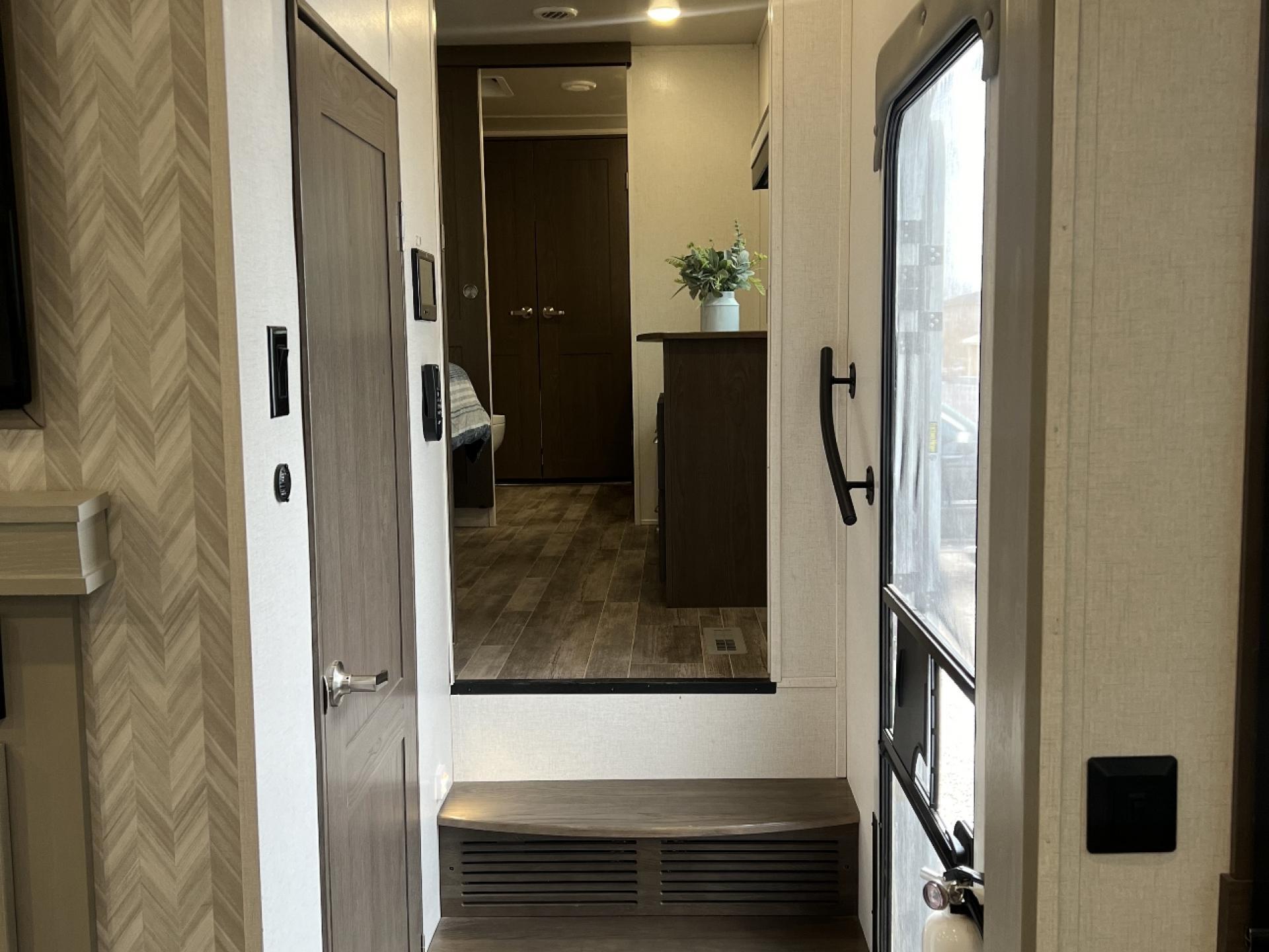 2022 FOREST RIVER COLUMBUS 384RK