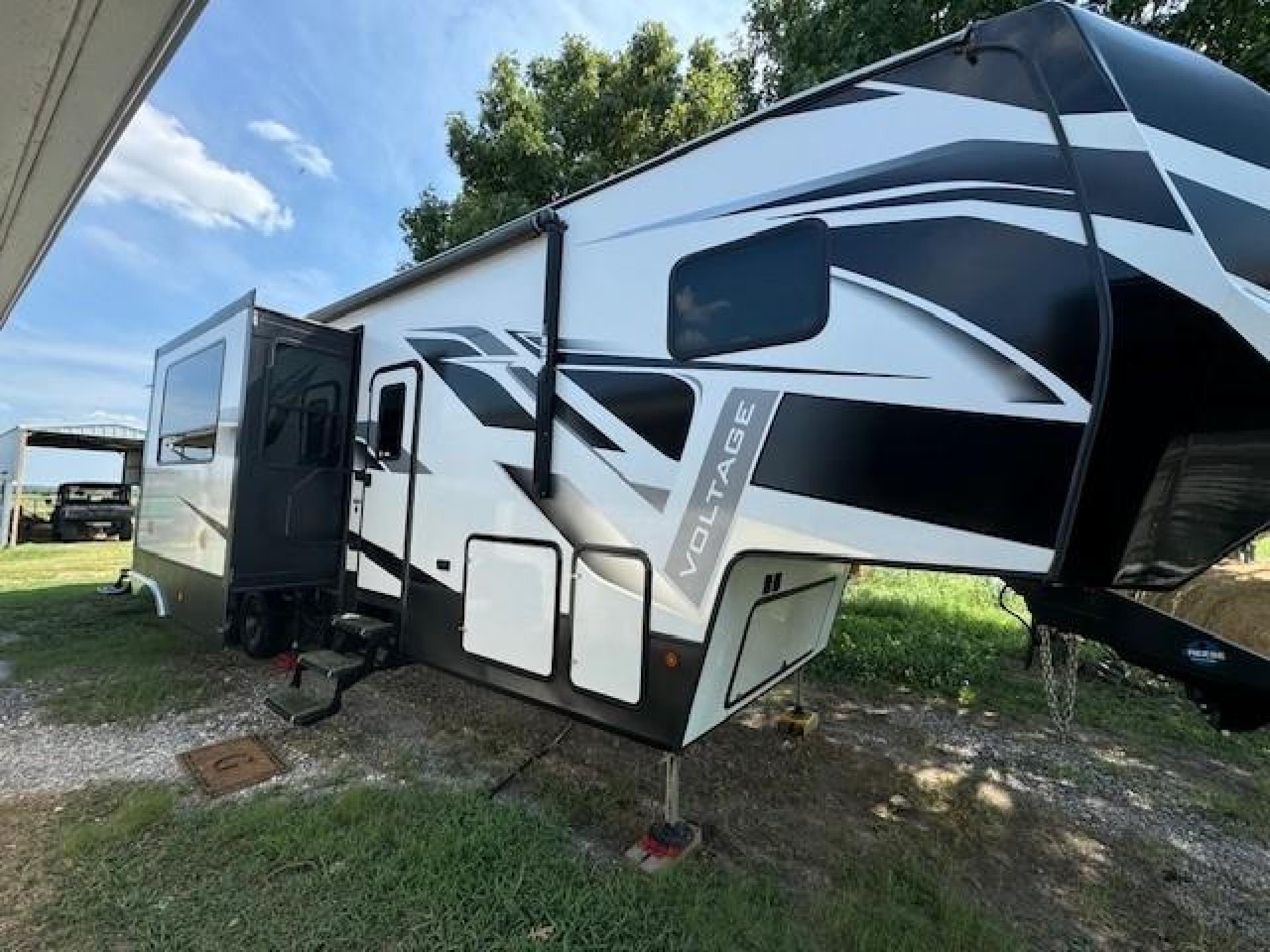2020 DUTCHMEN TRITON 3951