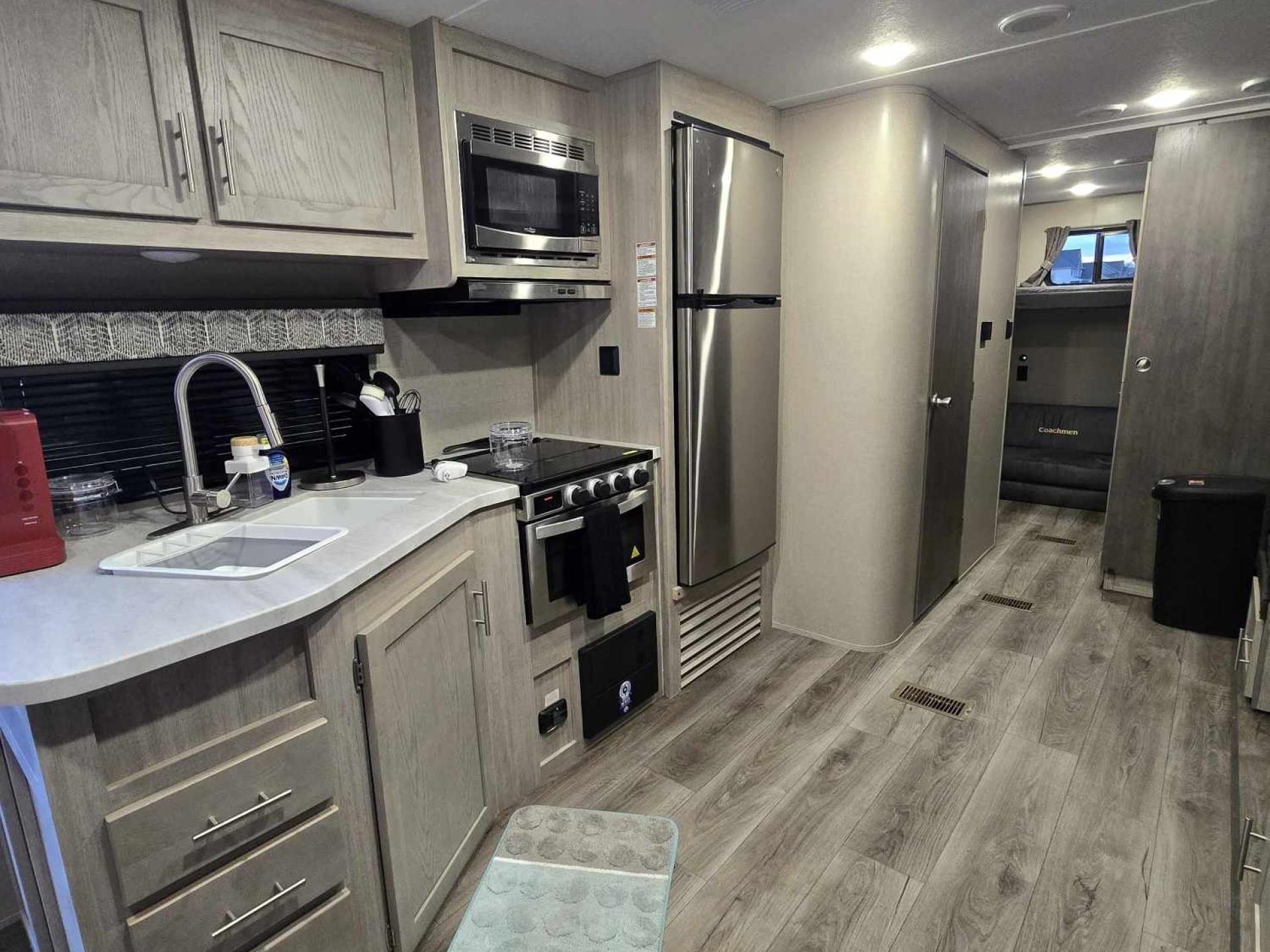 2023 COACHMEN CATALINA LEGACY 293QBCK
