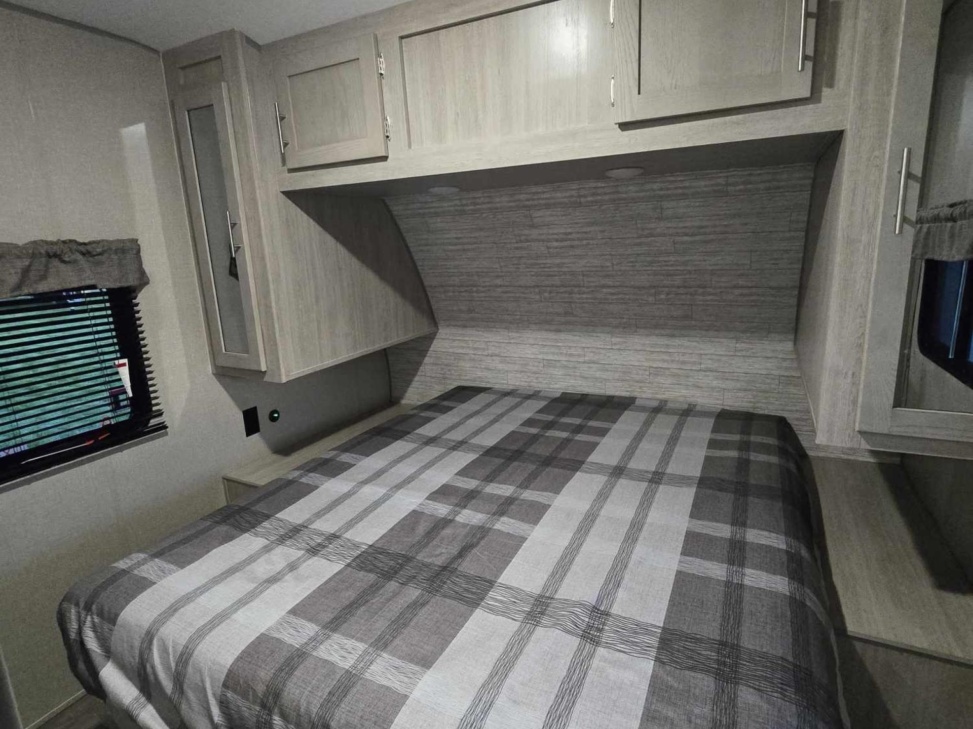 2023 COACHMEN CATALINA LEGACY 293QBCK