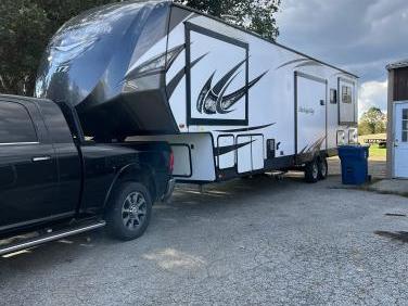 2019 FOREST RIVER HERITAGE GLEN 372ltz