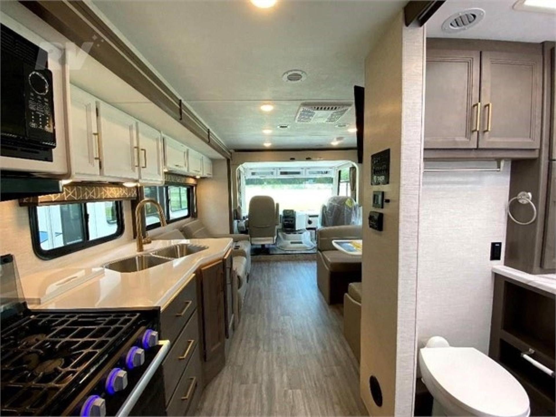 2024 THOR MOTOR COACH RESONATE 29D