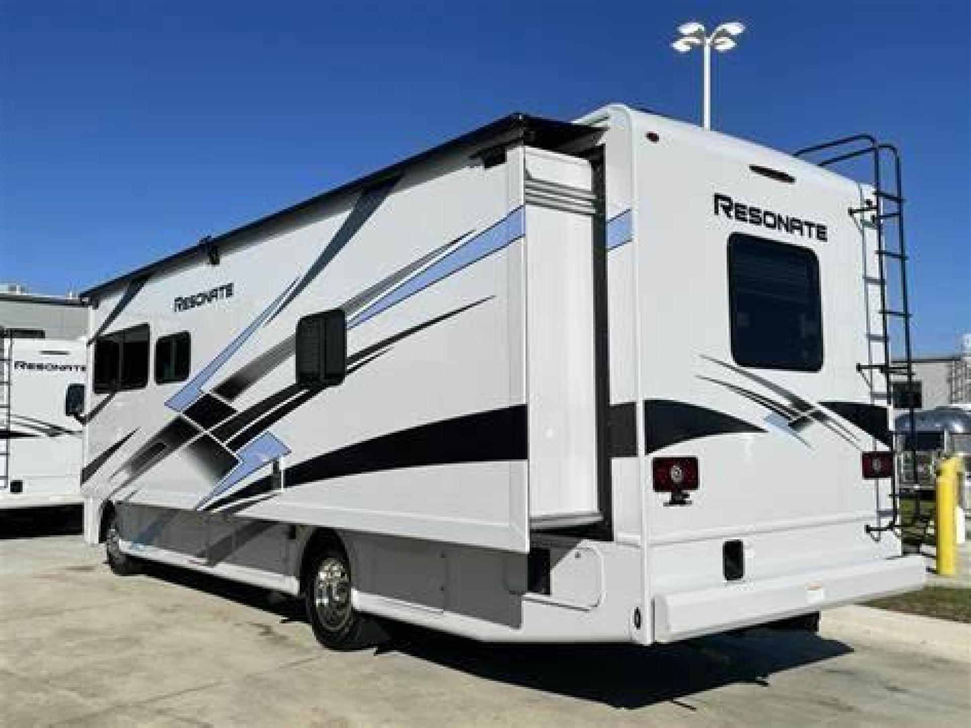 2024 THOR MOTOR COACH RESONATE 29D