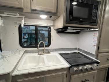 2020 COACHMEN FREELANDER 22XGC