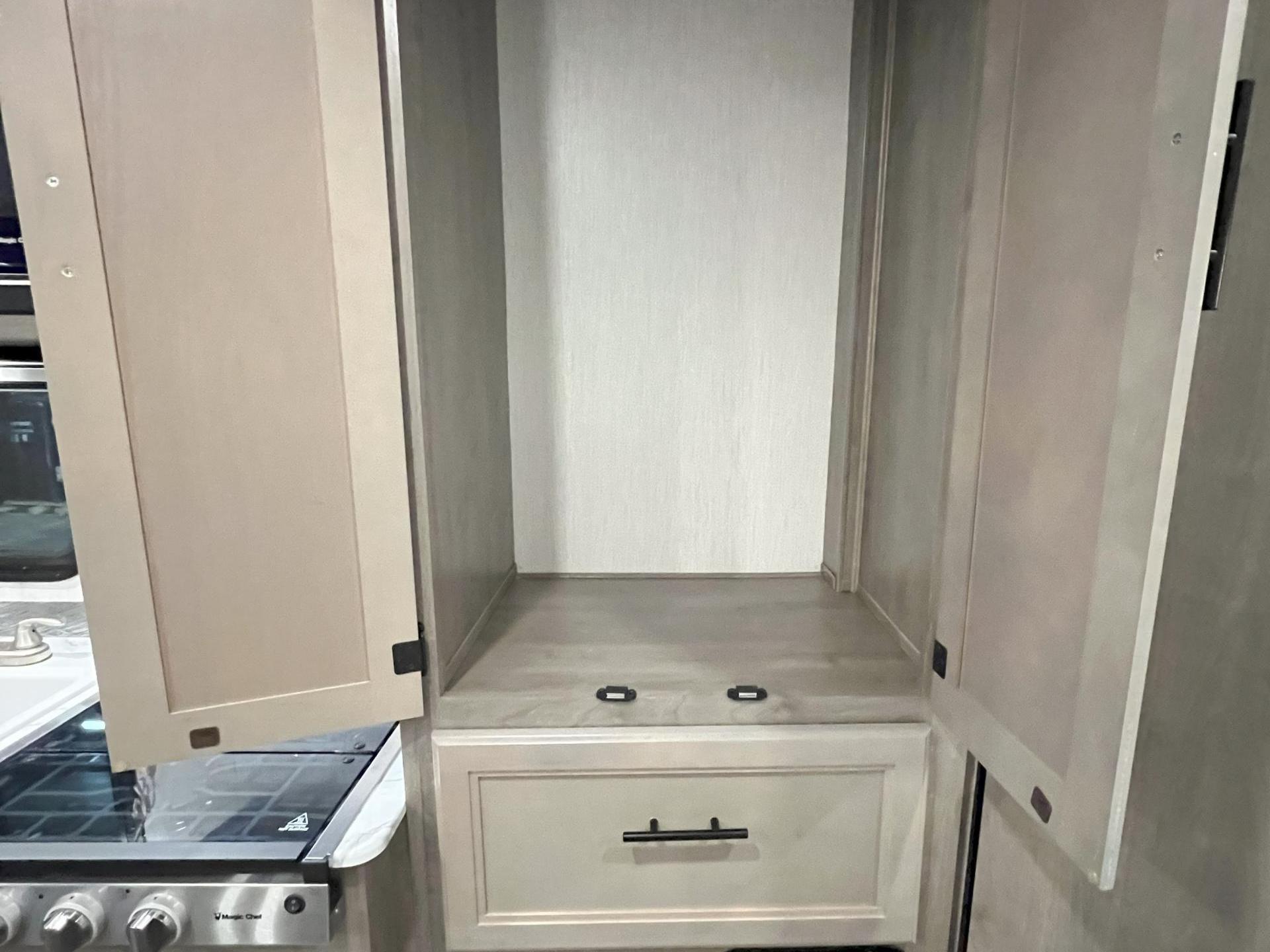 2020 COACHMEN FREELANDER 22XGC
