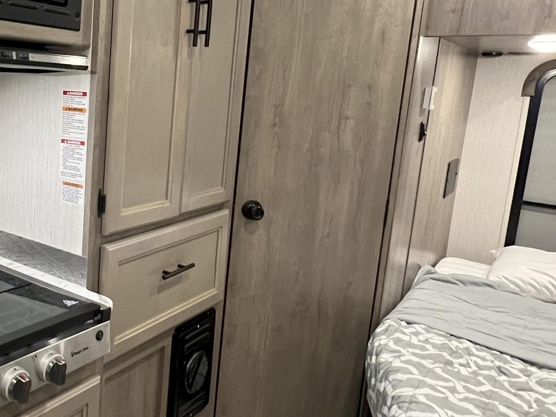 2020 COACHMEN FREELANDER 22XGC