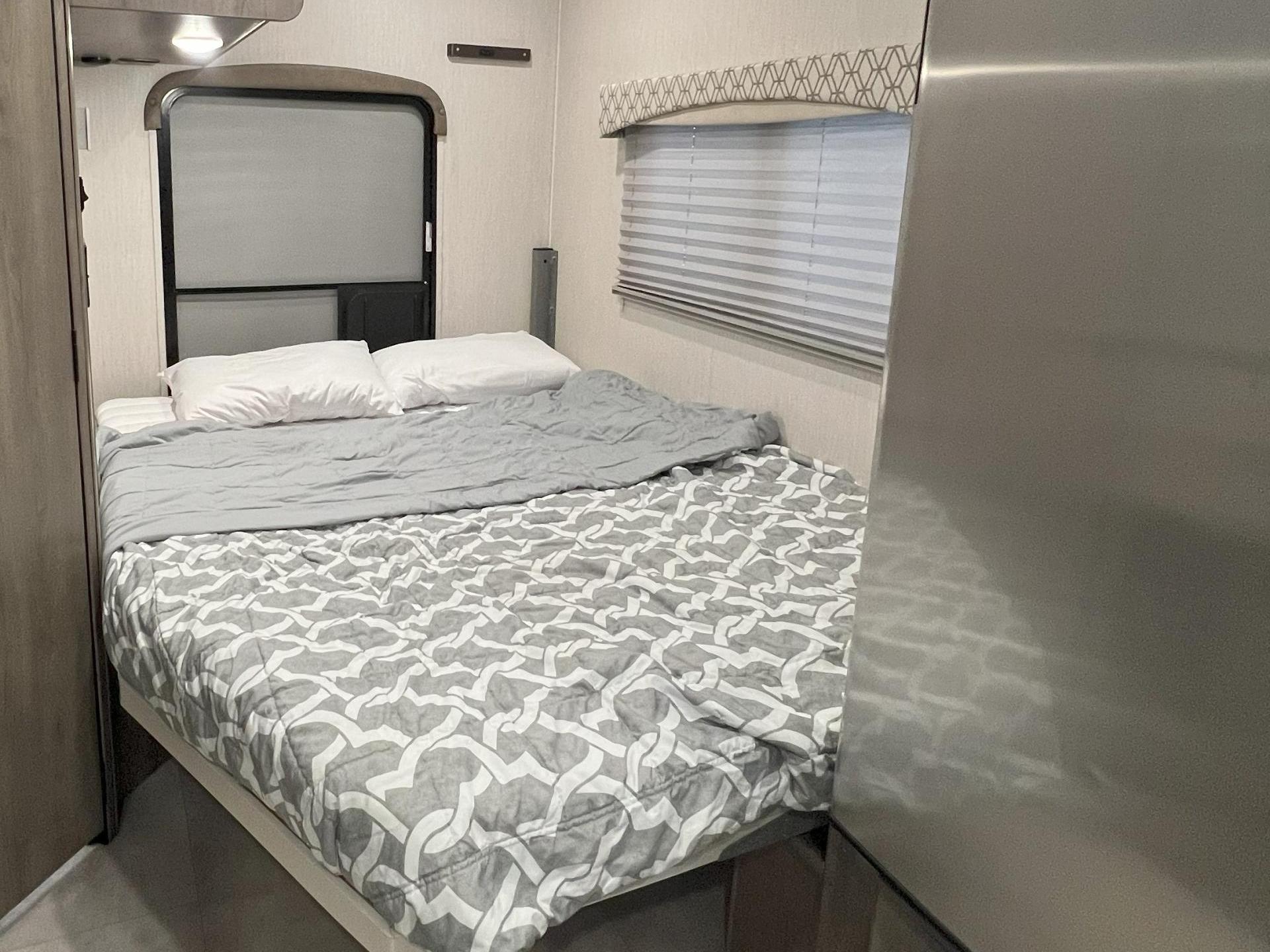 2020 COACHMEN FREELANDER 22XGC