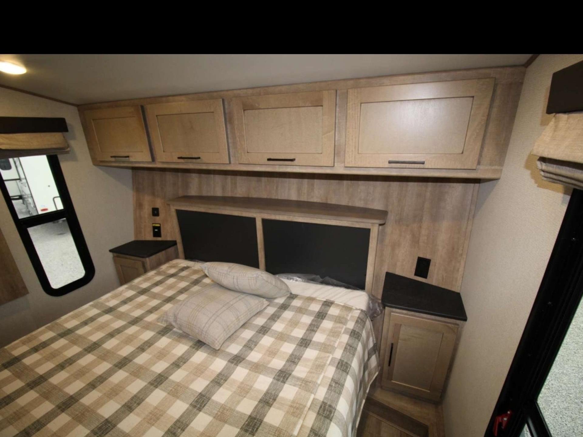 2022 KEYSTONE ARCADIA 3250RL