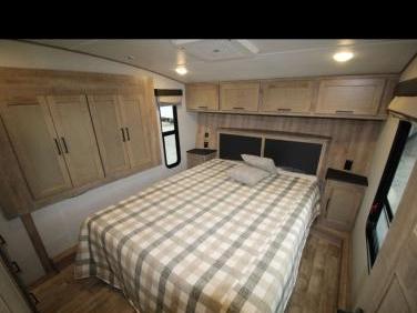 2022 KEYSTONE ARCADIA 3250RL