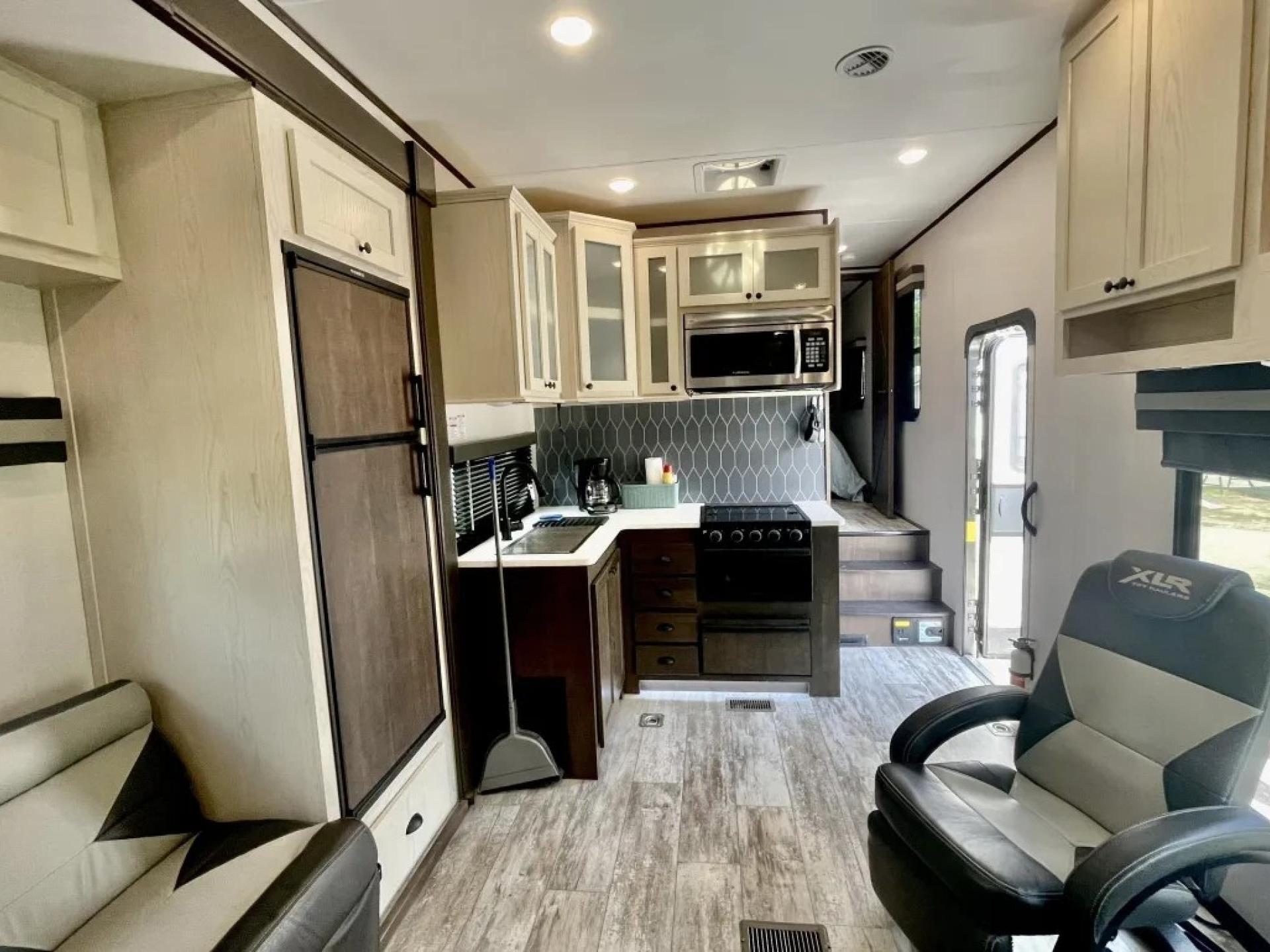2022 FOREST RIVER XLR NITRO 28DK5