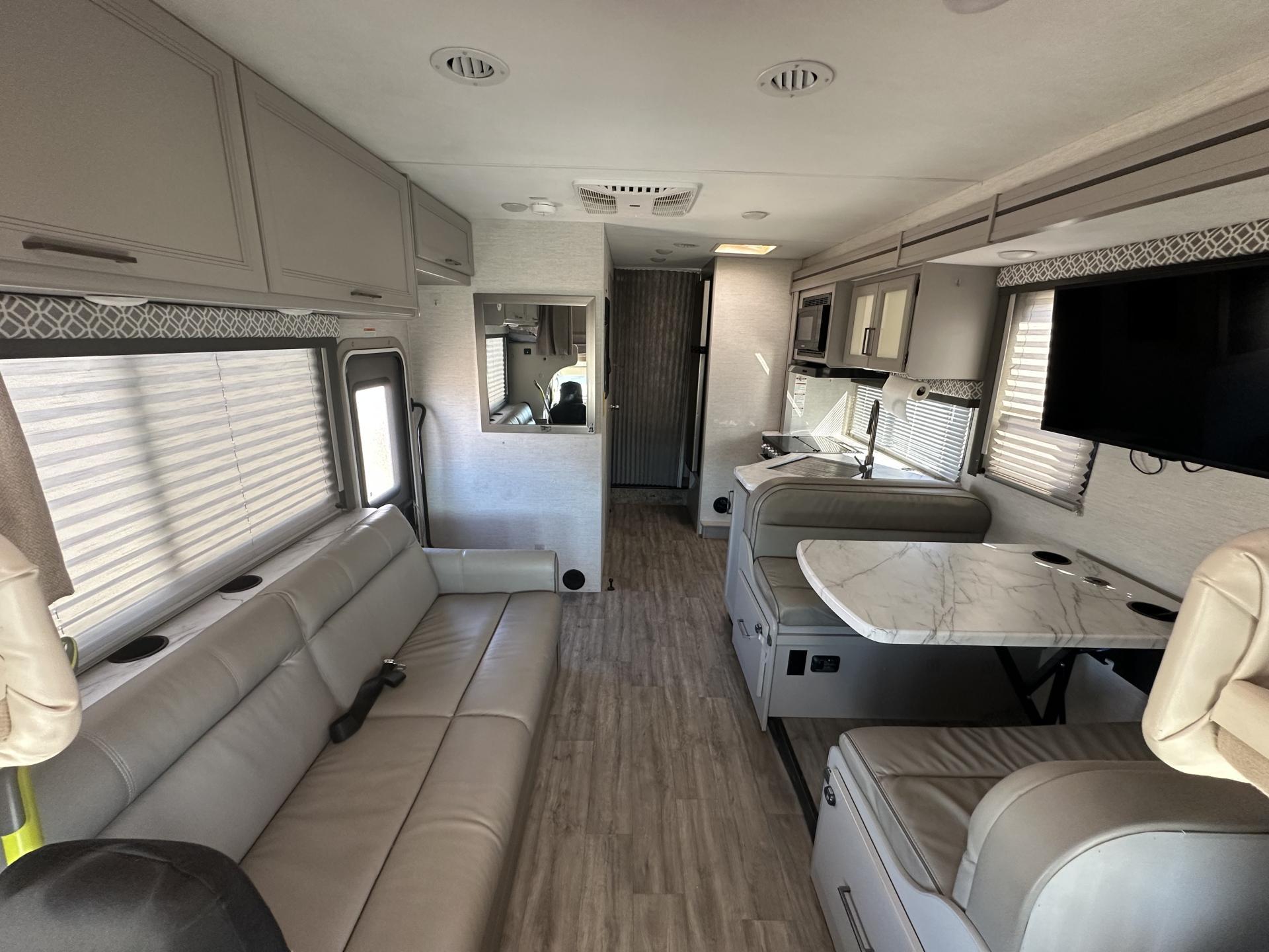 2024 THOR MOTOR COACH COLEMAN 28CM