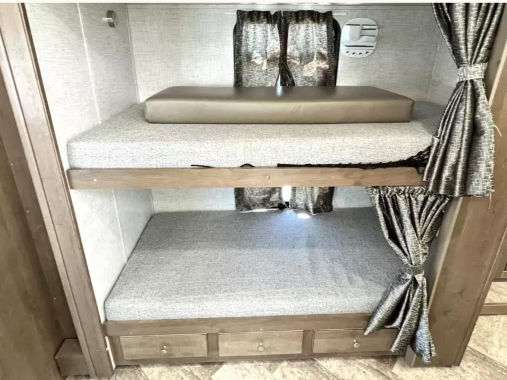 2021 FOREST RIVER GEORGETOWN 5 SERIES 36B