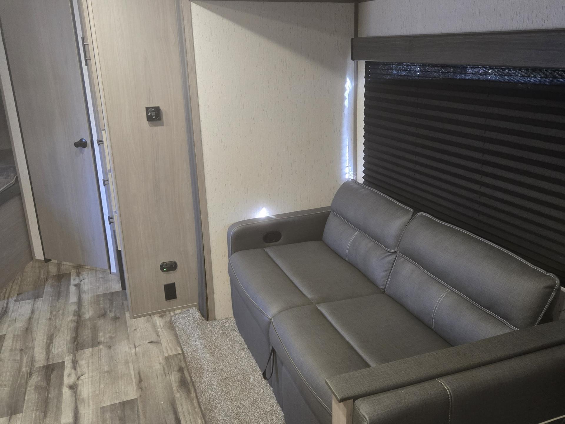 2022 COLEMAN COLEMAN LANTERN 285BH