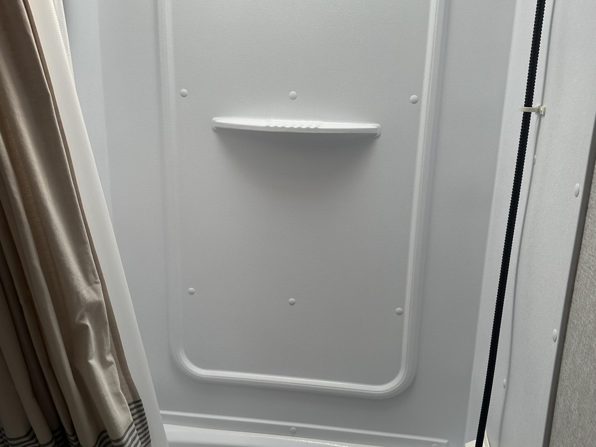 2020 COLEMAN COLEMAN LIGHT 1805RB