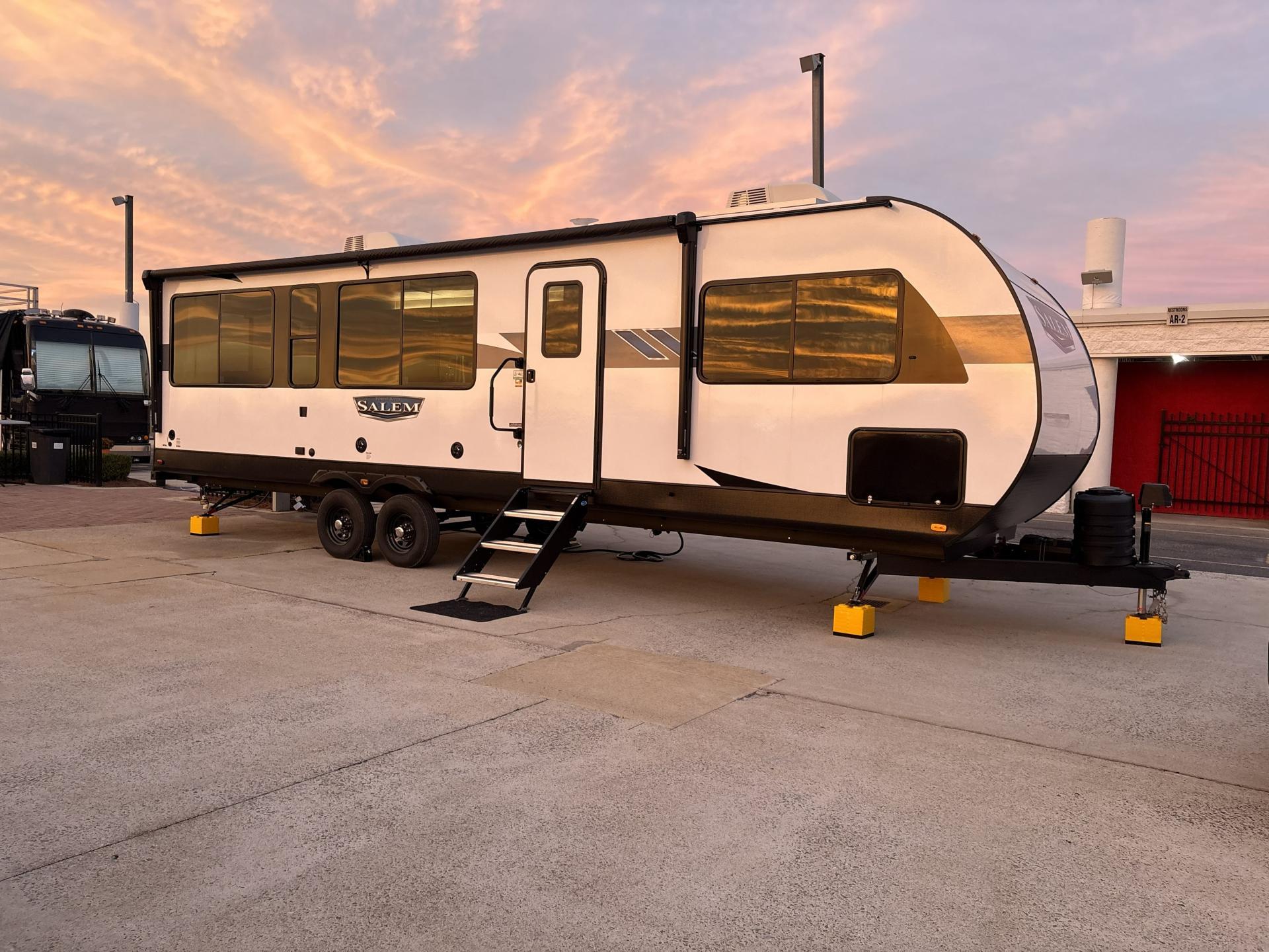 2024 FOREST RIVER SALEM 28VIEW