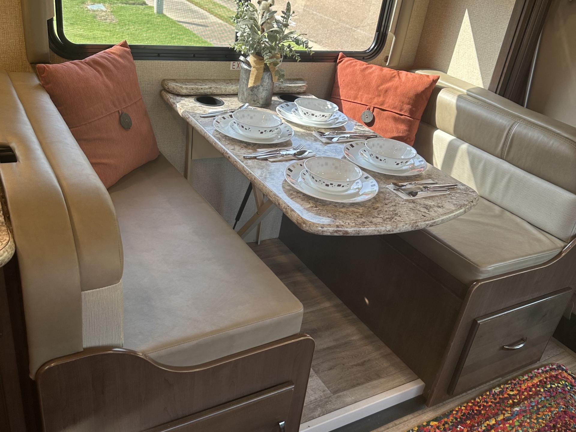 2020 THOR MOTOR COACH FOUR WINDS 28Z