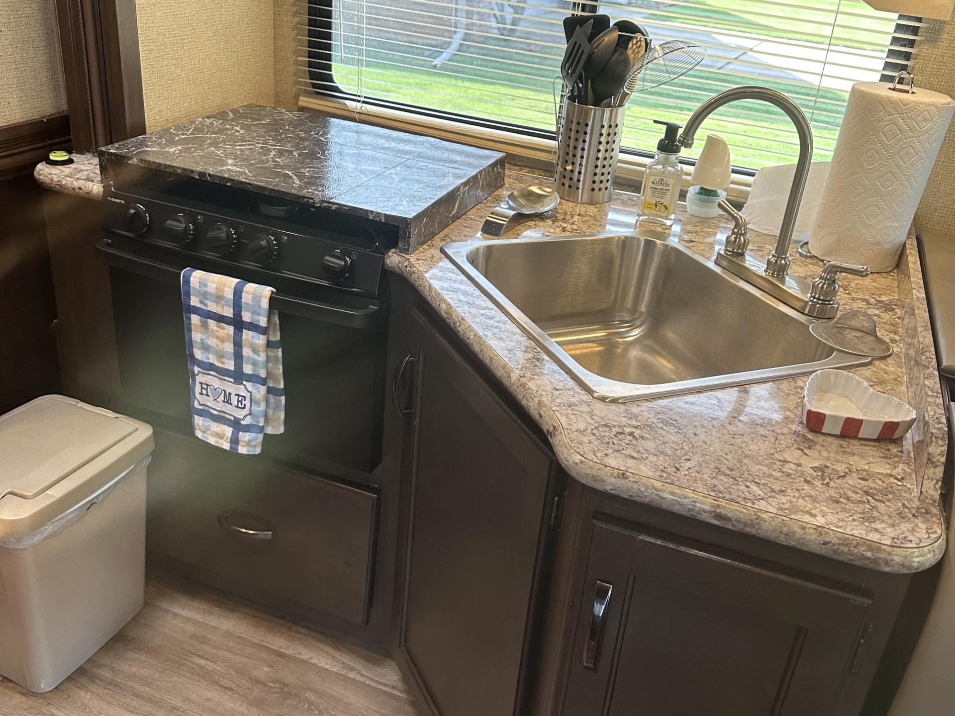 2020 THOR MOTOR COACH FOUR WINDS 28Z