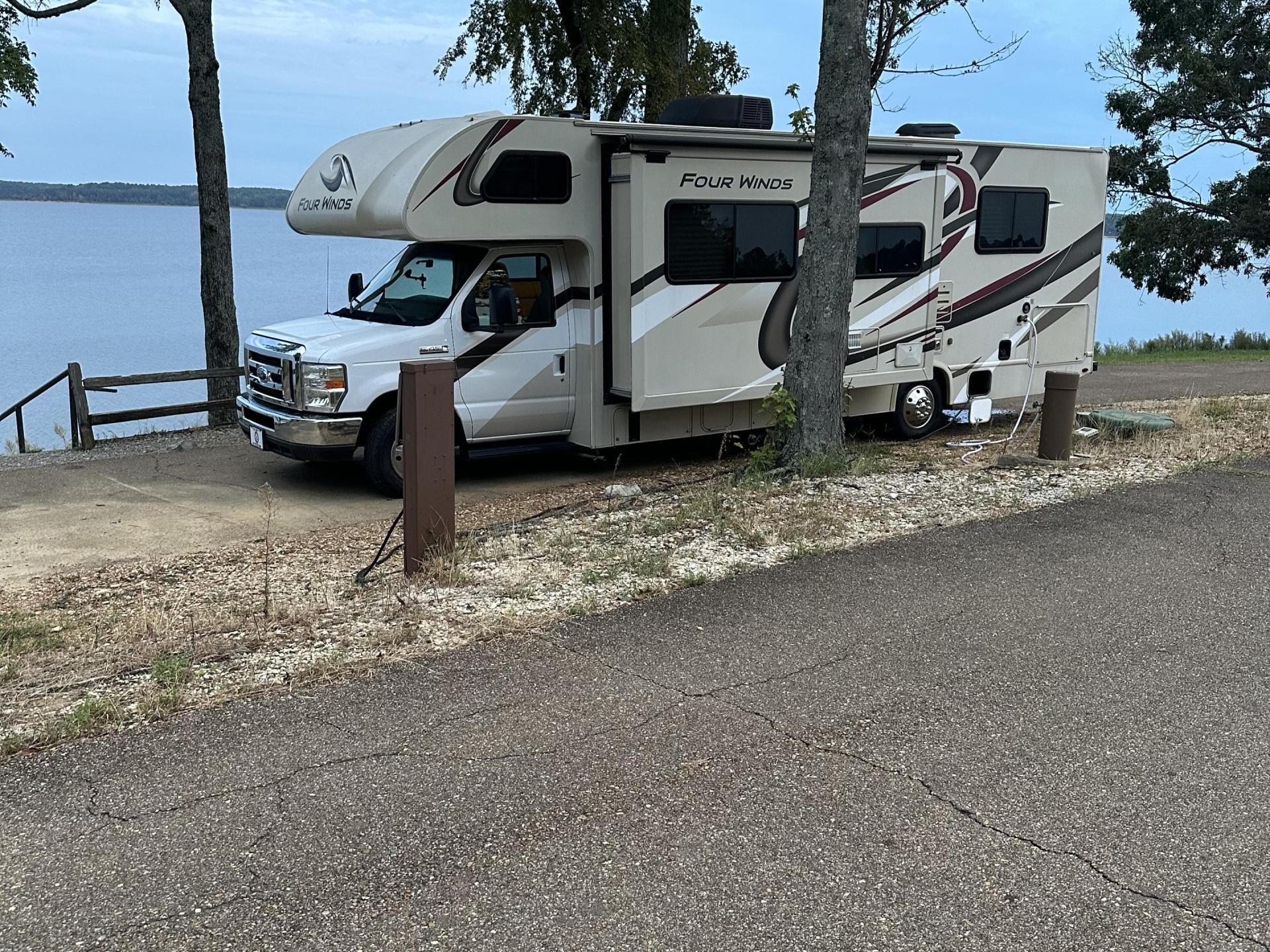 2020 THOR MOTOR COACH FOUR WINDS 28Z