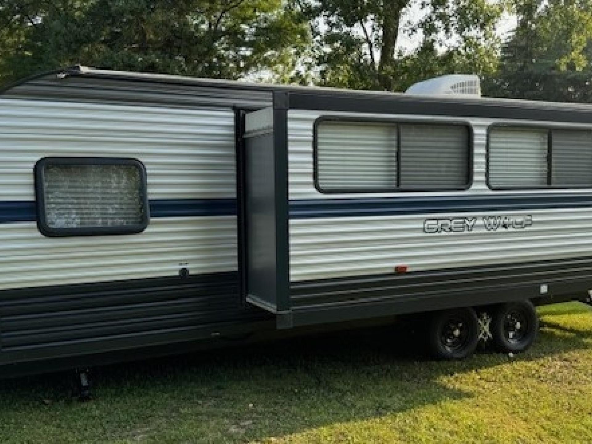 2020 FOREST RIVER GREY WOLF 26BHW
