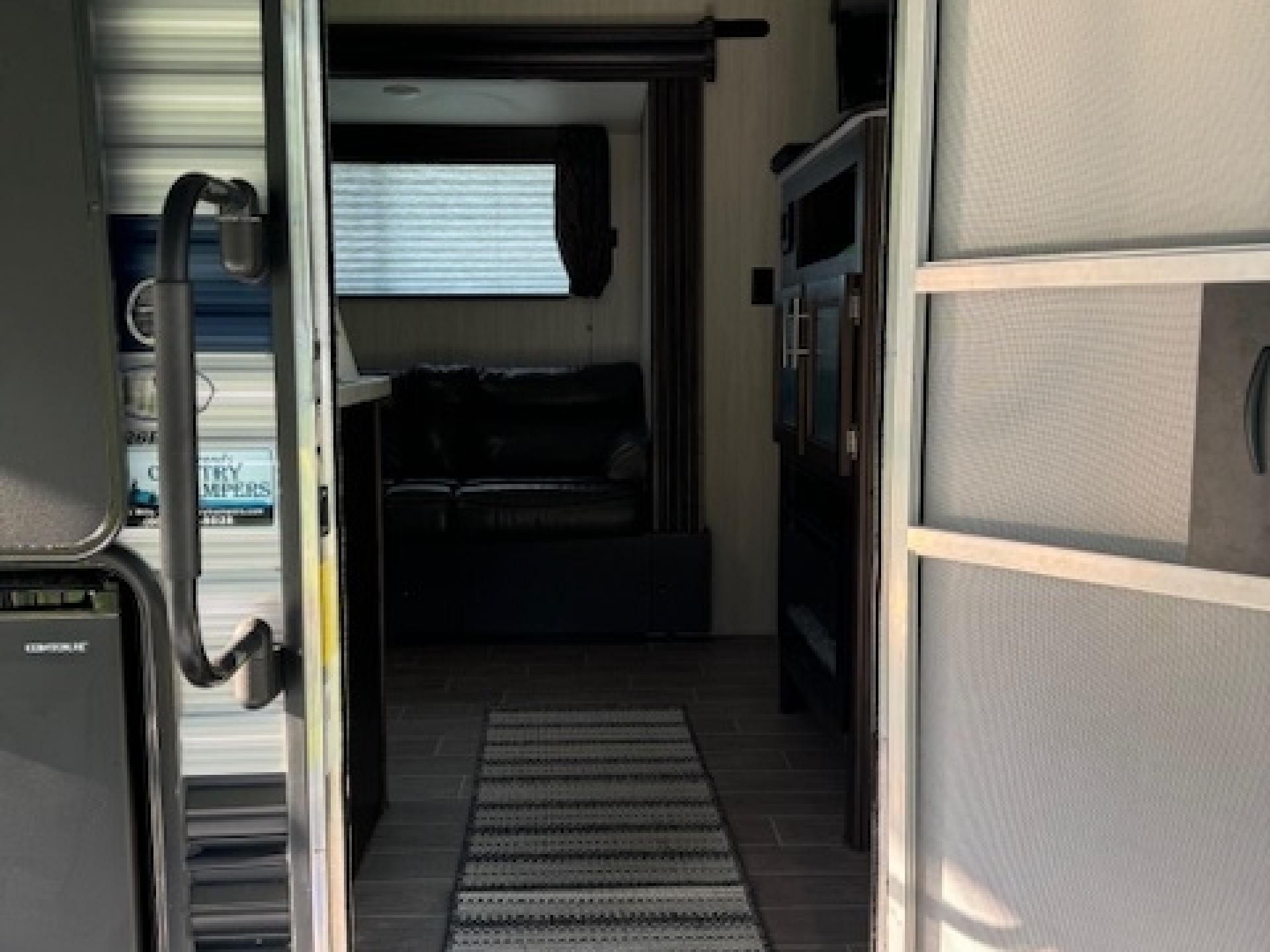 2020 FOREST RIVER GREY WOLF 26BHW