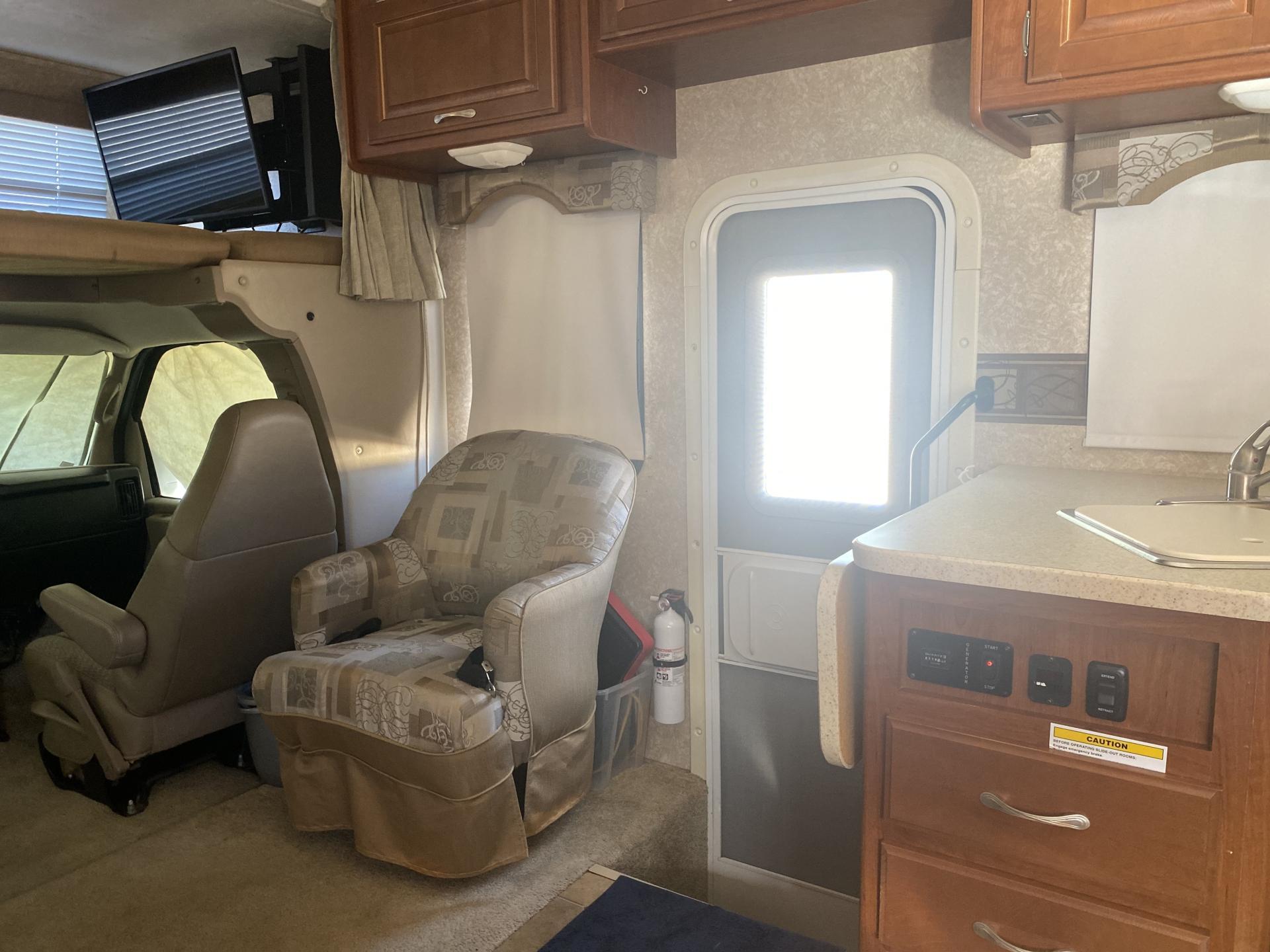 2008 Thor FOUR WINDS 5000 31P