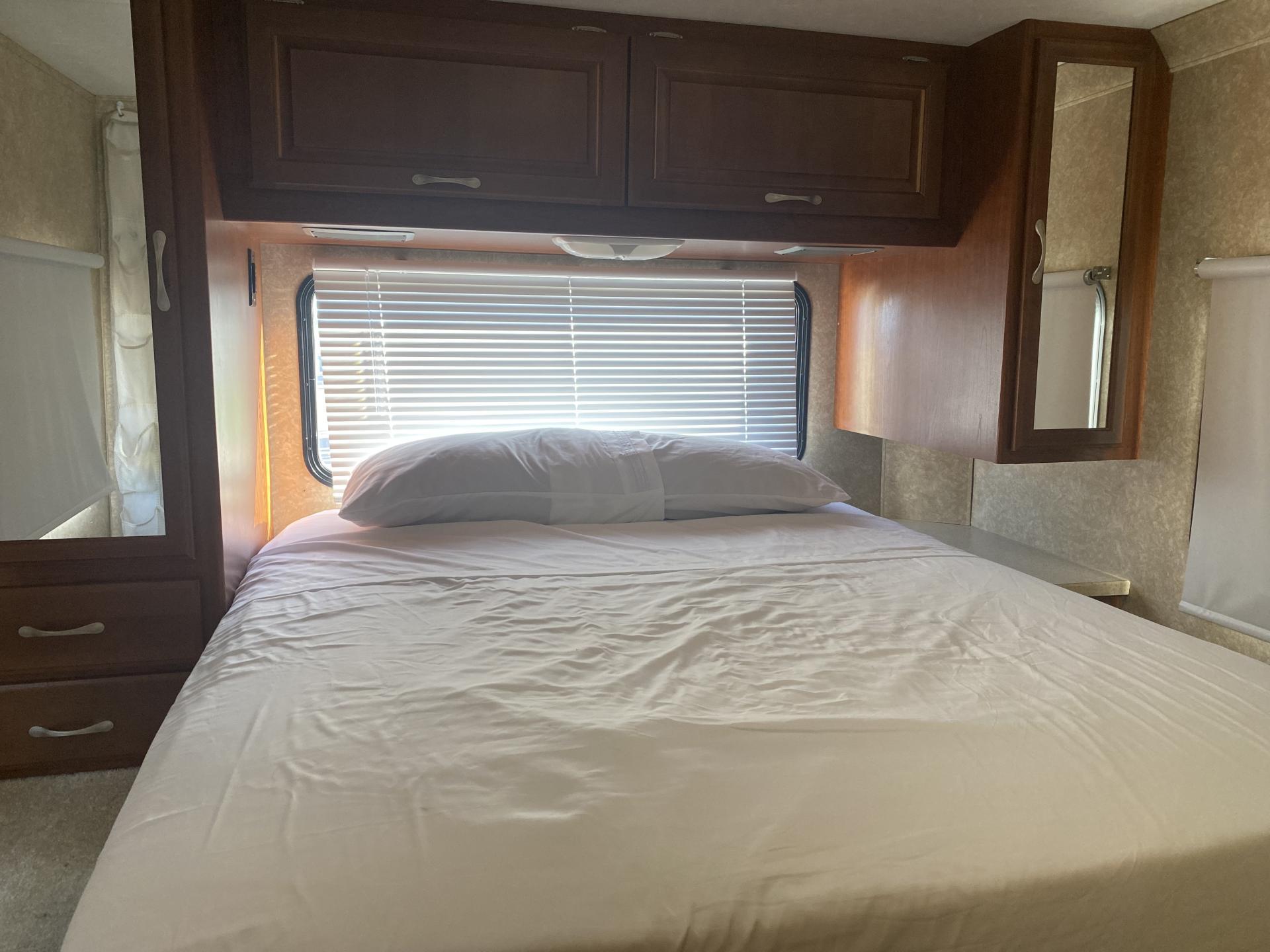 2008 Thor FOUR WINDS 5000 31P