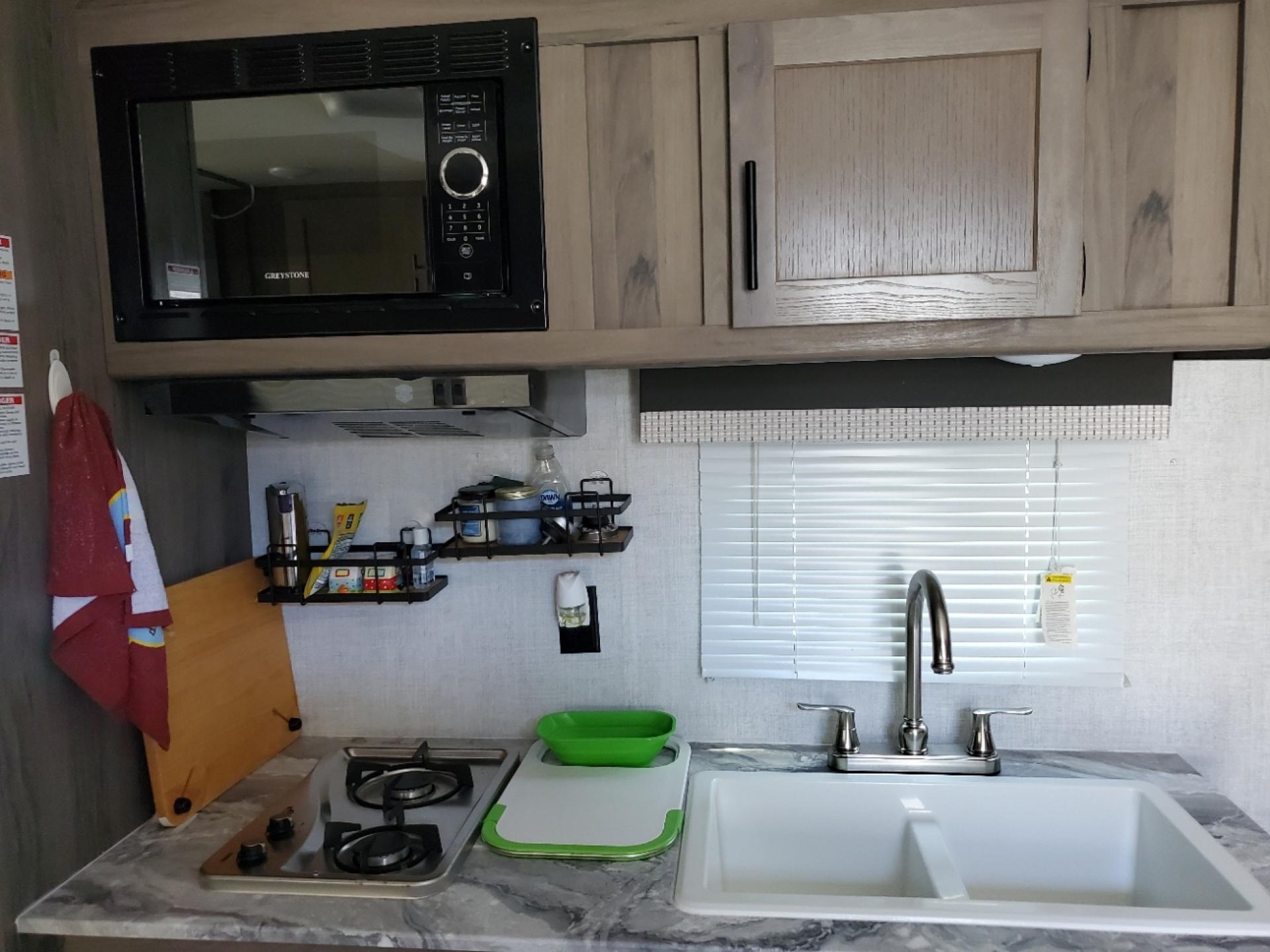 2021 GULF STREAM ENLIGHTEN 25BH